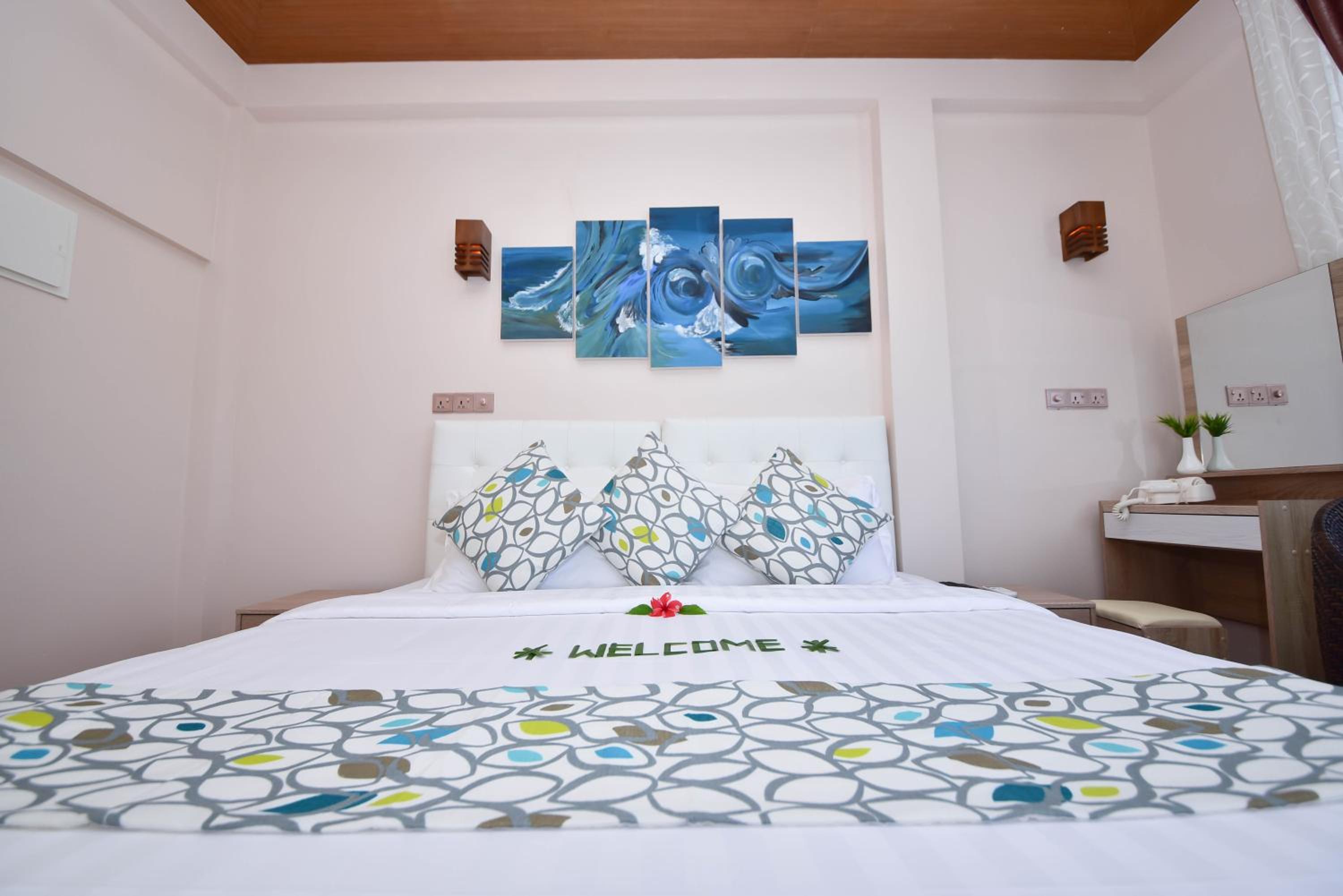 Standard Triple Room - Photo 7