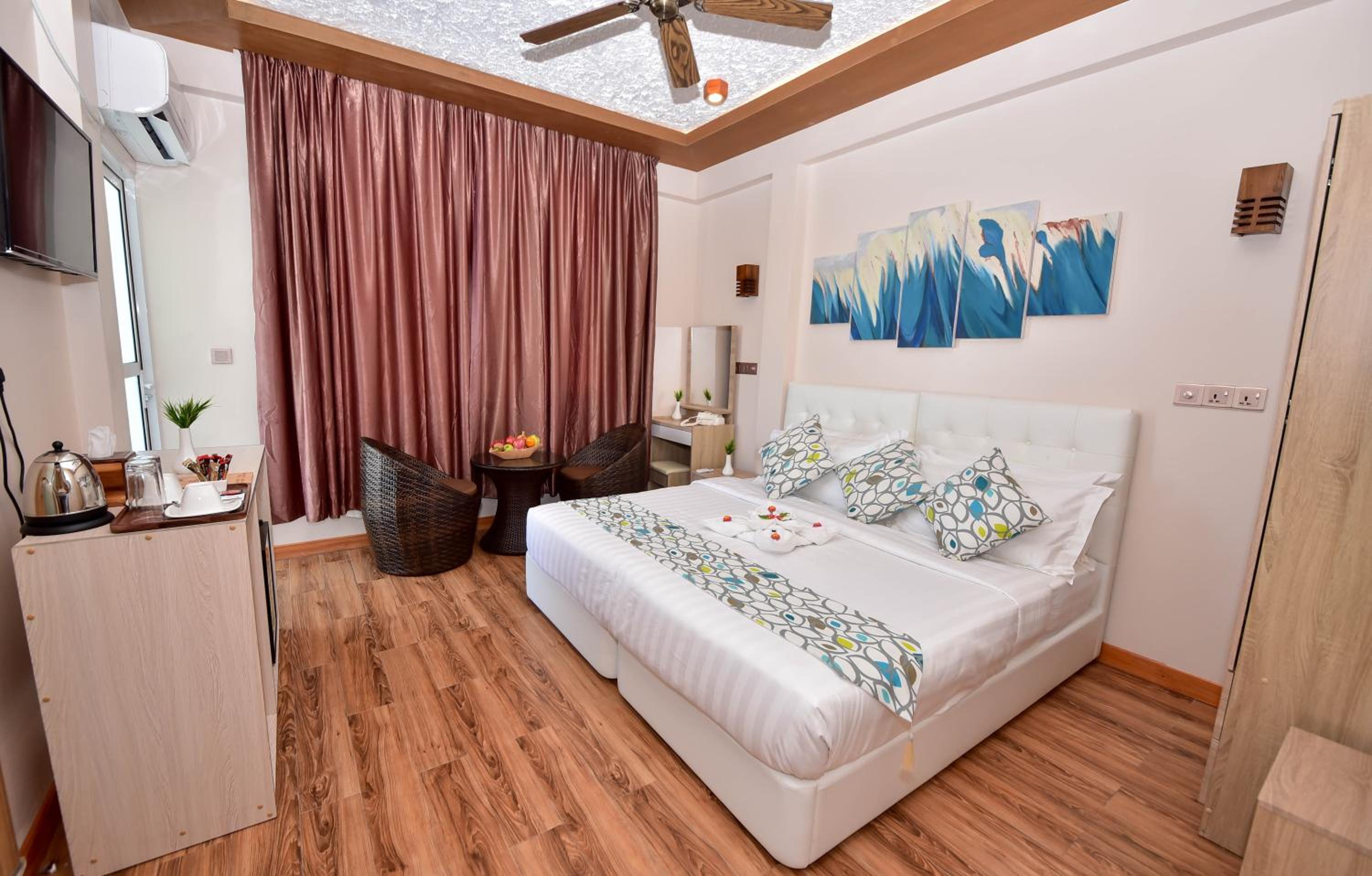 Standard Triple Room - Photo 3