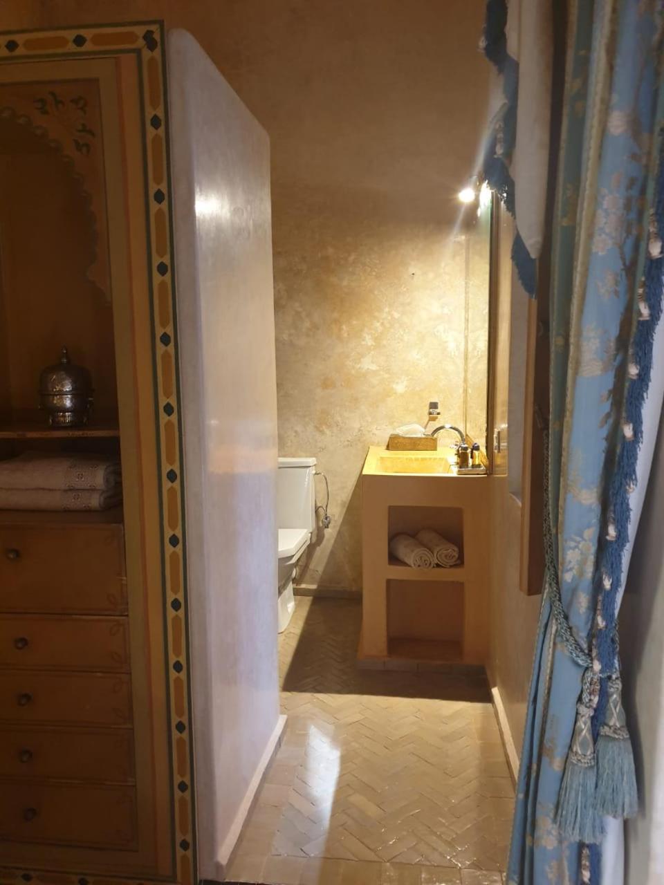 Deluxe Double Room - Photo 7