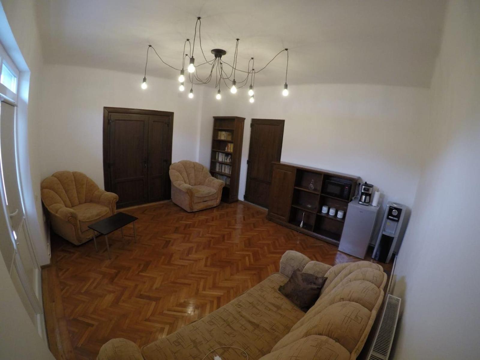 Deluxe Double Room with Extra Bed - Photo 9