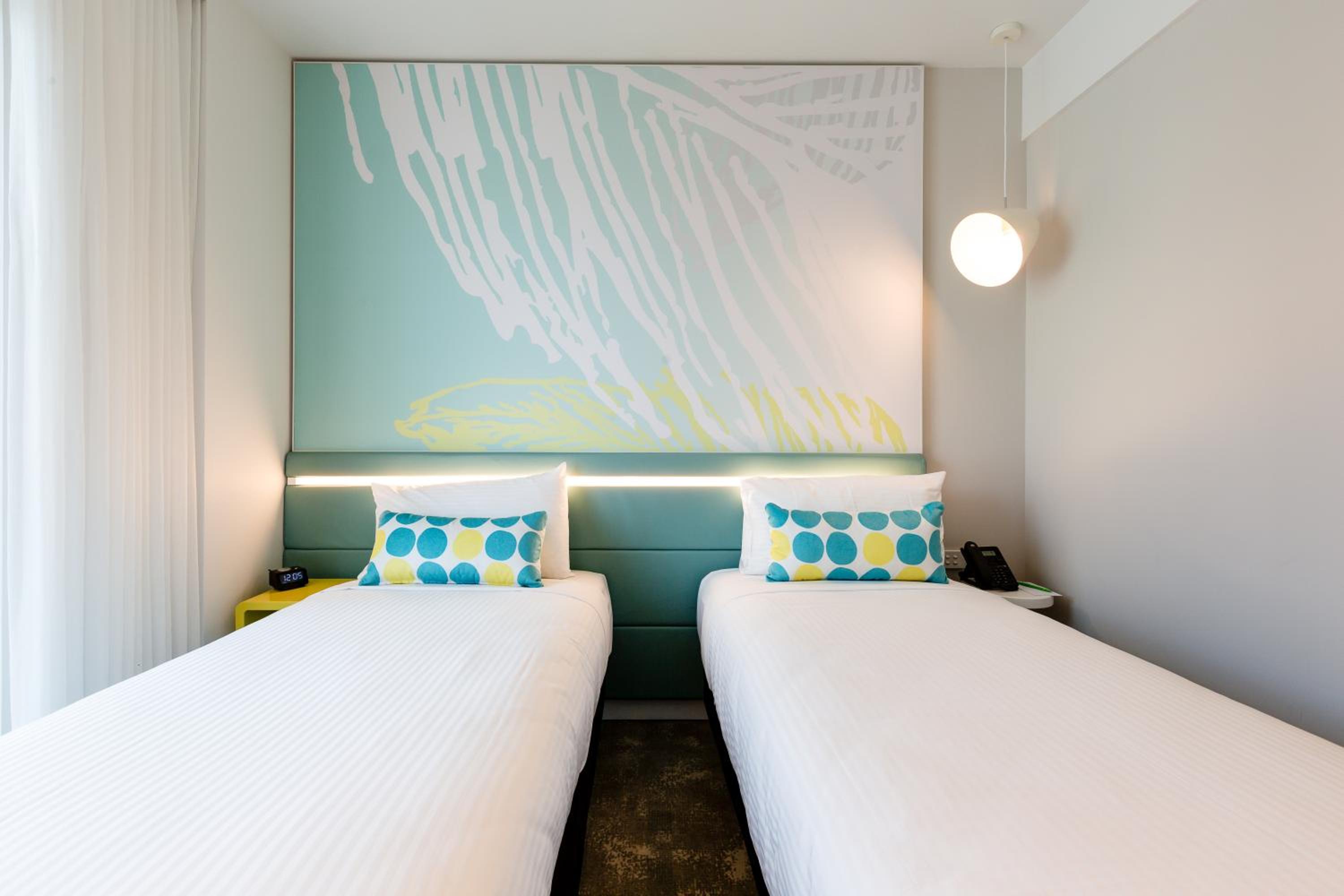 Standard Room with 2 Single Beds