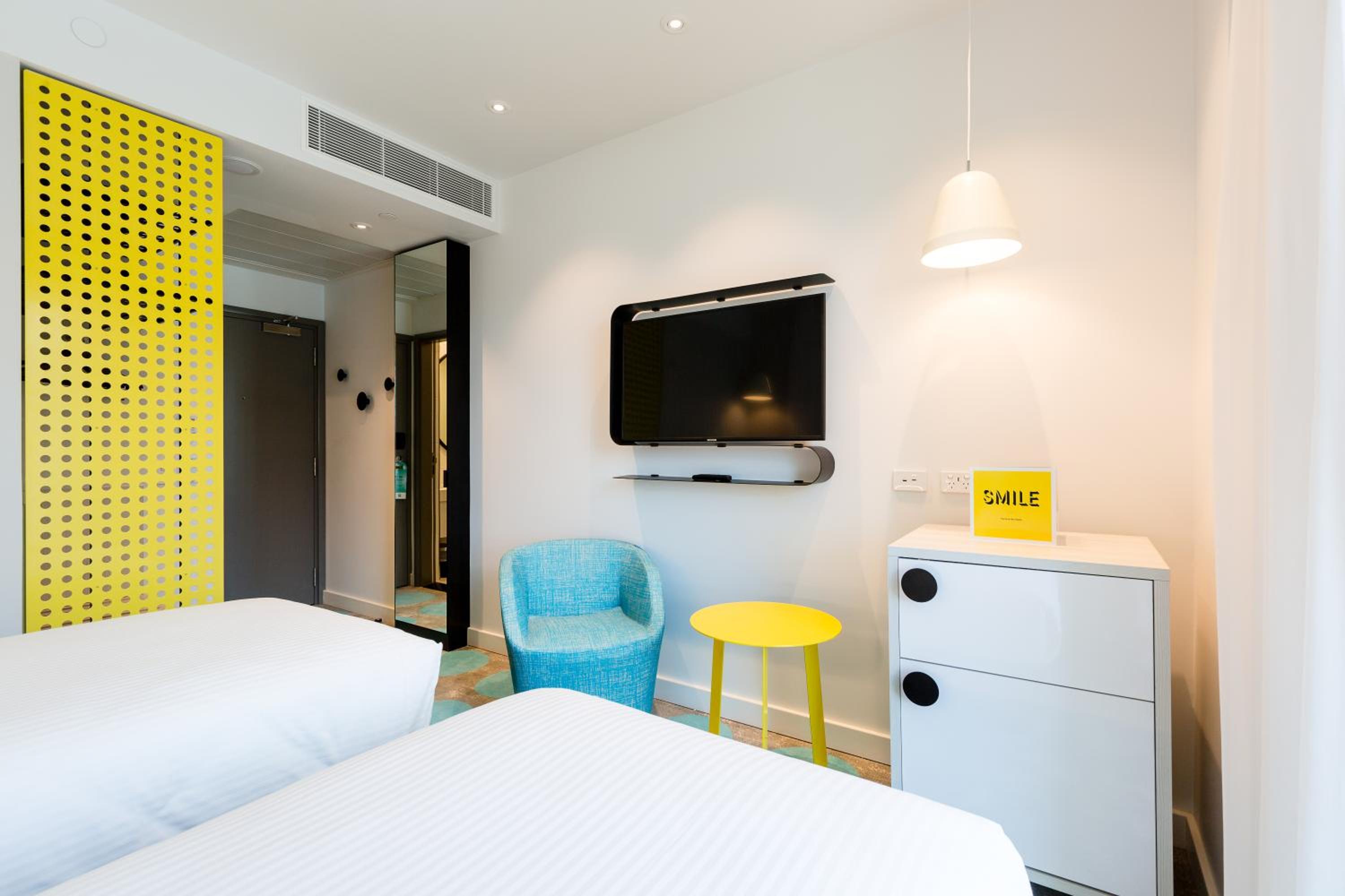 Superior Twin Room with City View