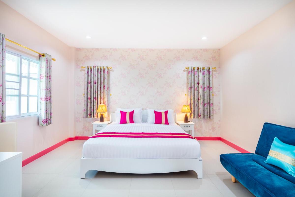 Villa photo 1