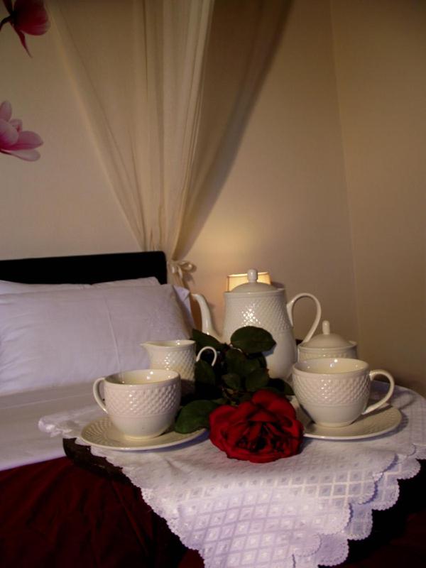 Standard Double Room - Photo 8