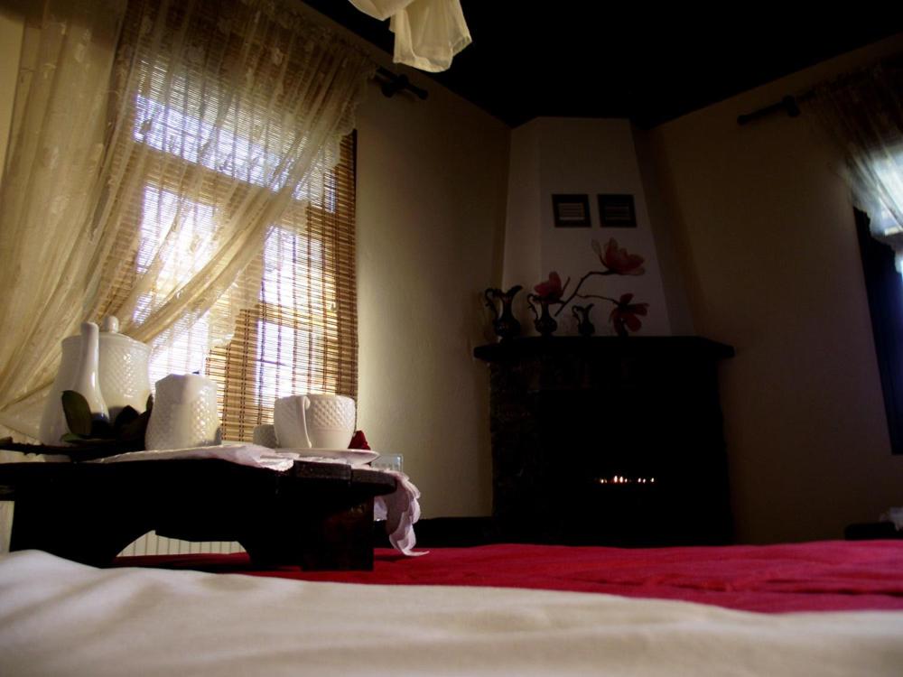 Standard Double Room - Photo 9