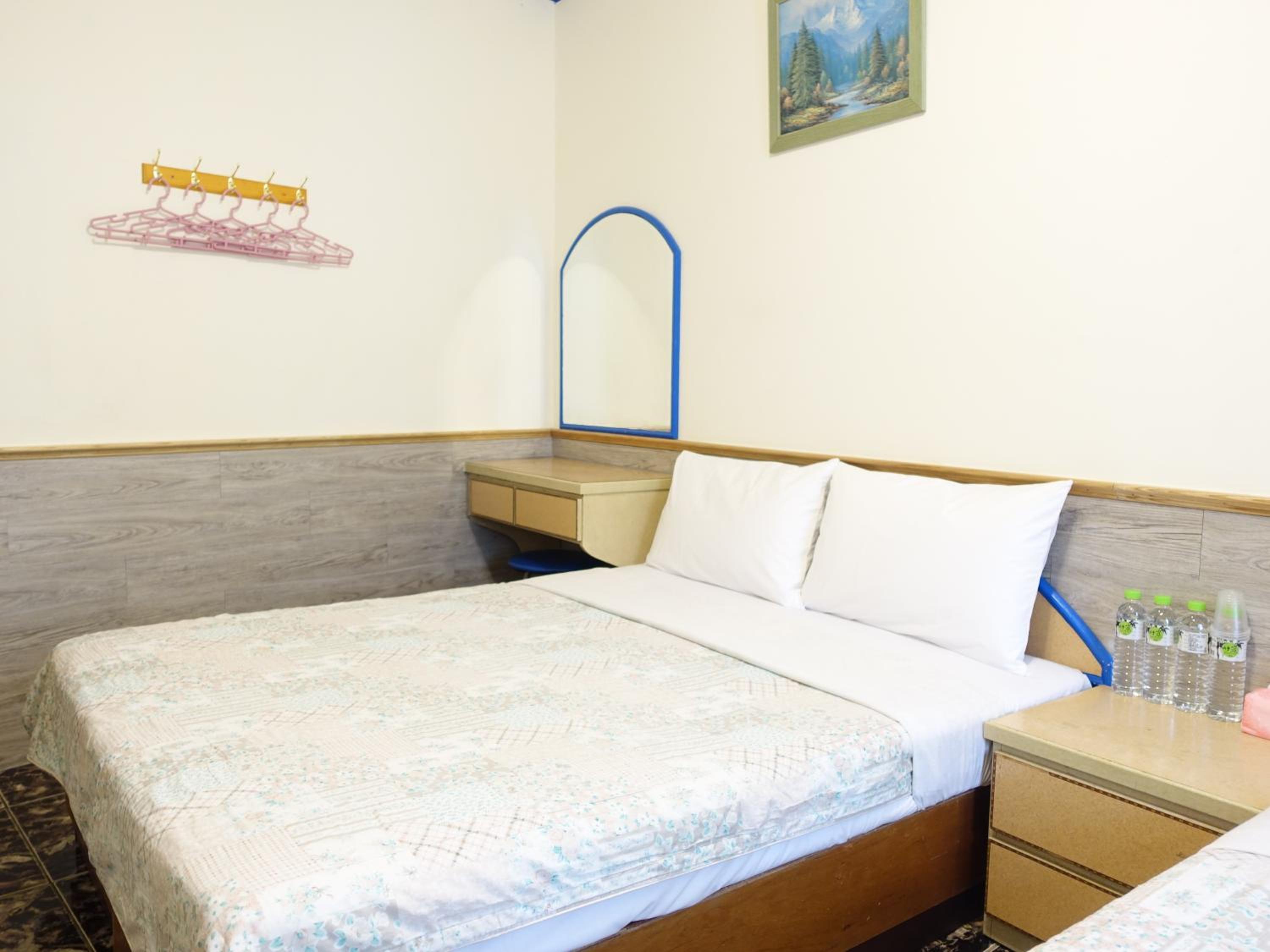Classic Quadruple Room photo 2
