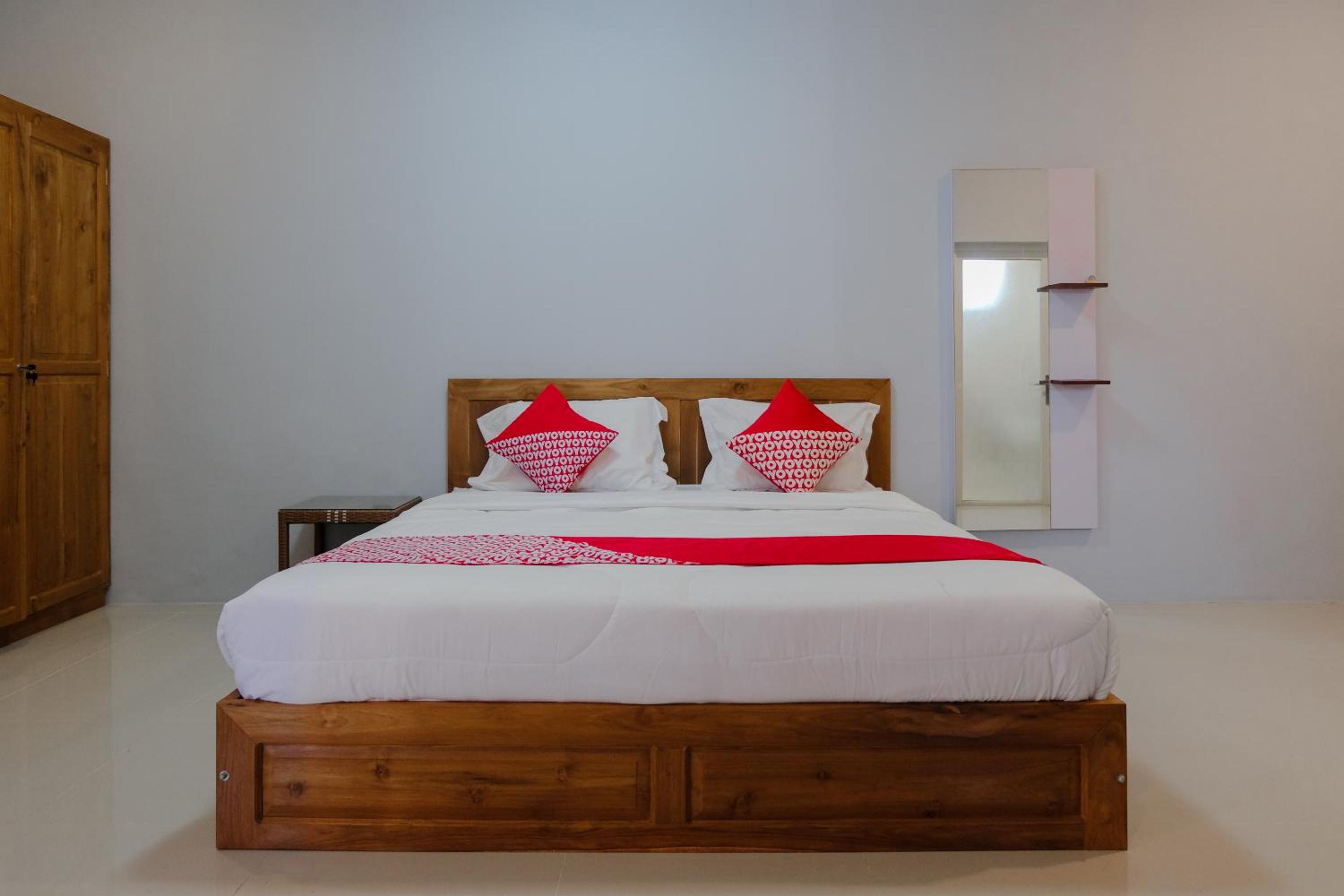 Deluxe Double Room - Photo 8