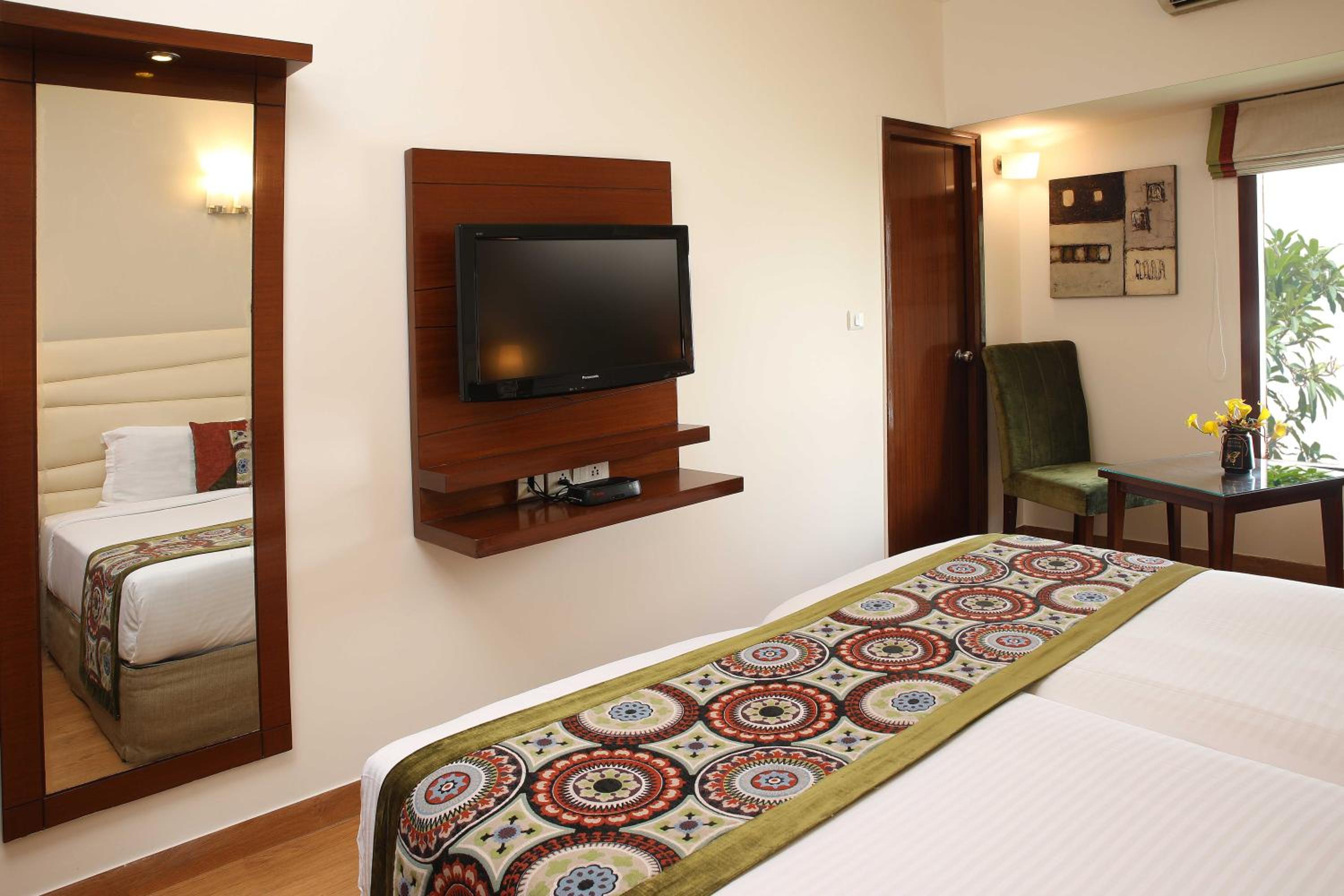 Deluxe Double or Twin Room photo 3
