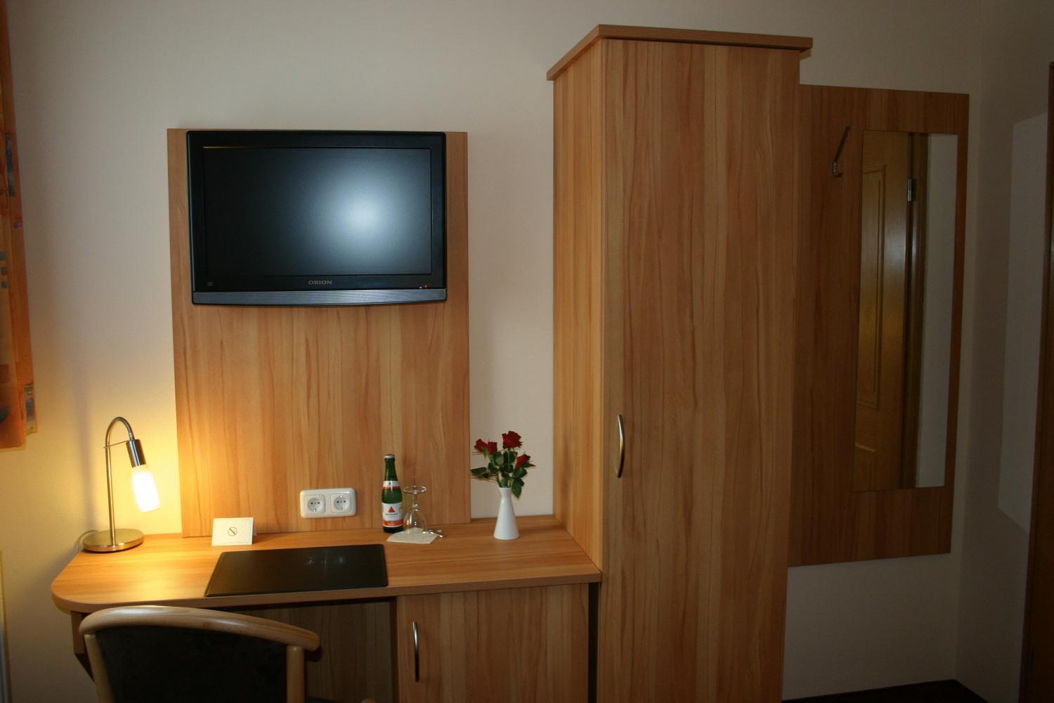 Double Room - Photo 1