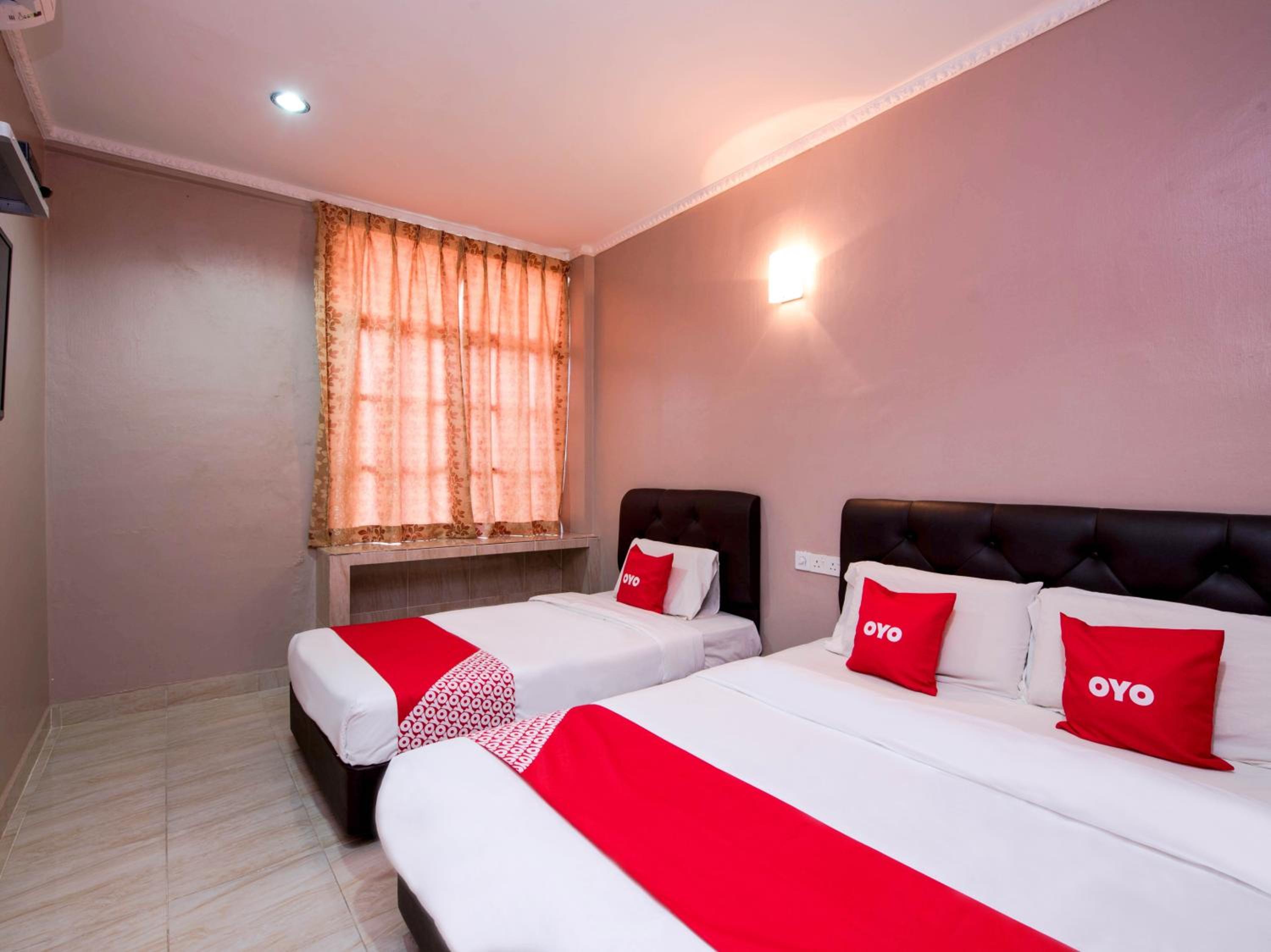 Superior Suite - Photo 10