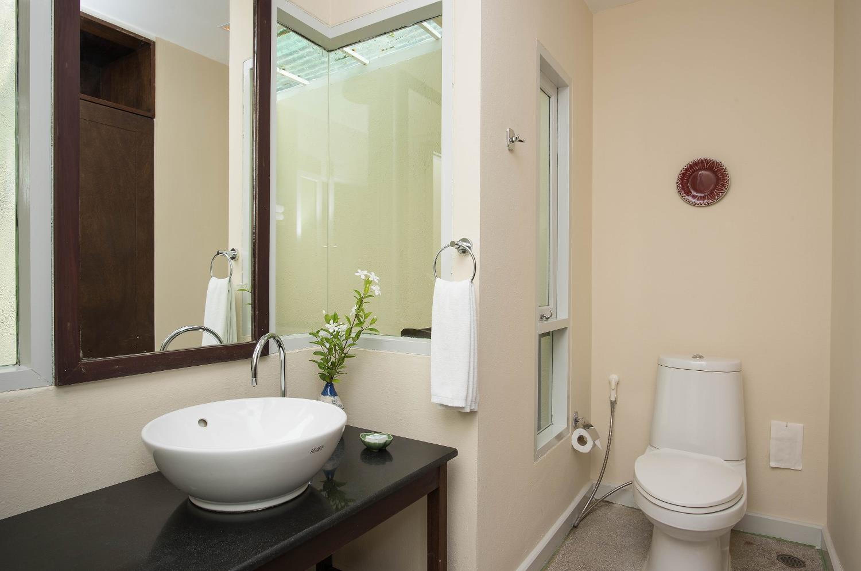 Deluxe Room Double or Twin  - Photo 7