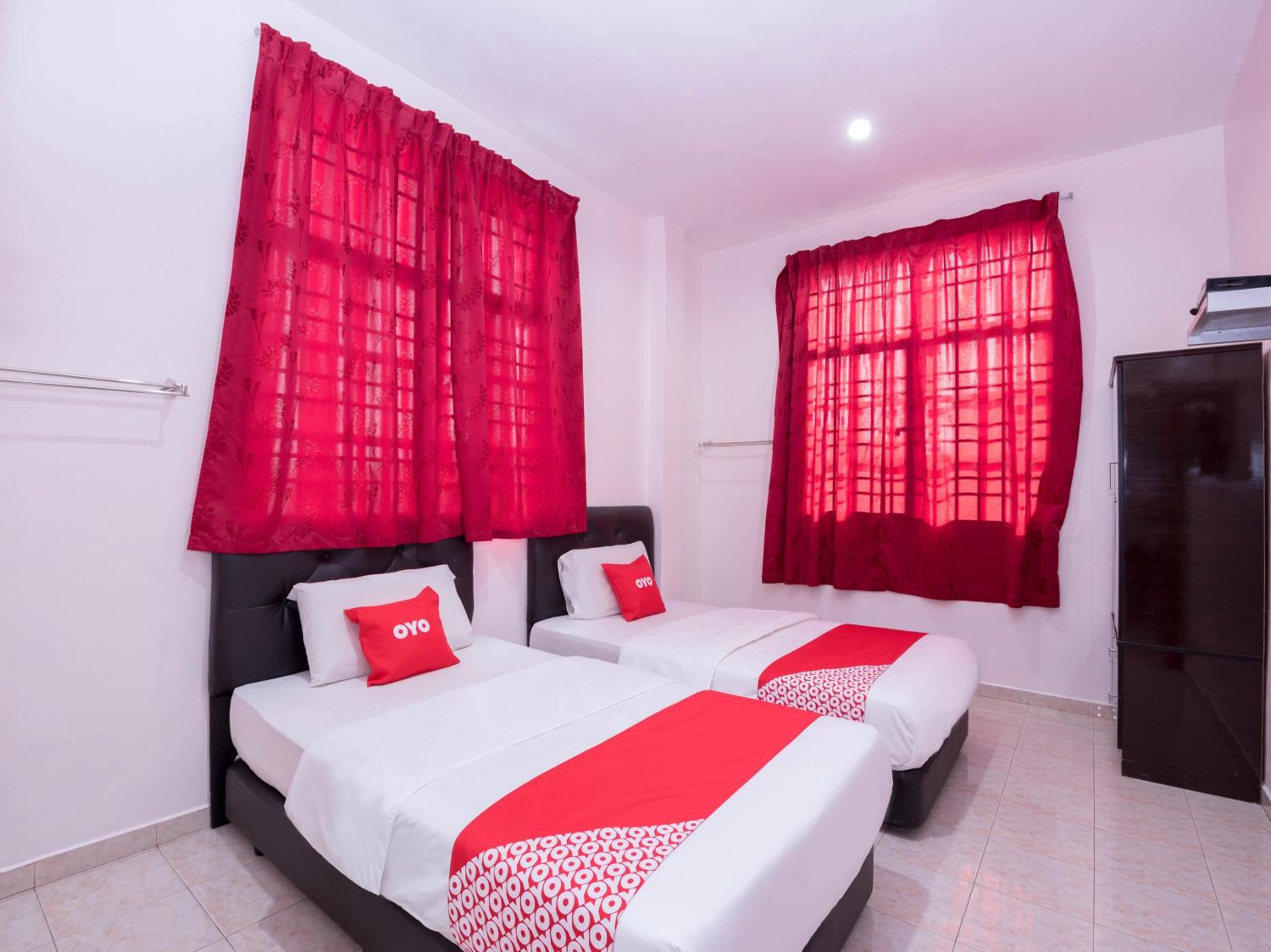 Deluxe Twin Room - Photo 12
