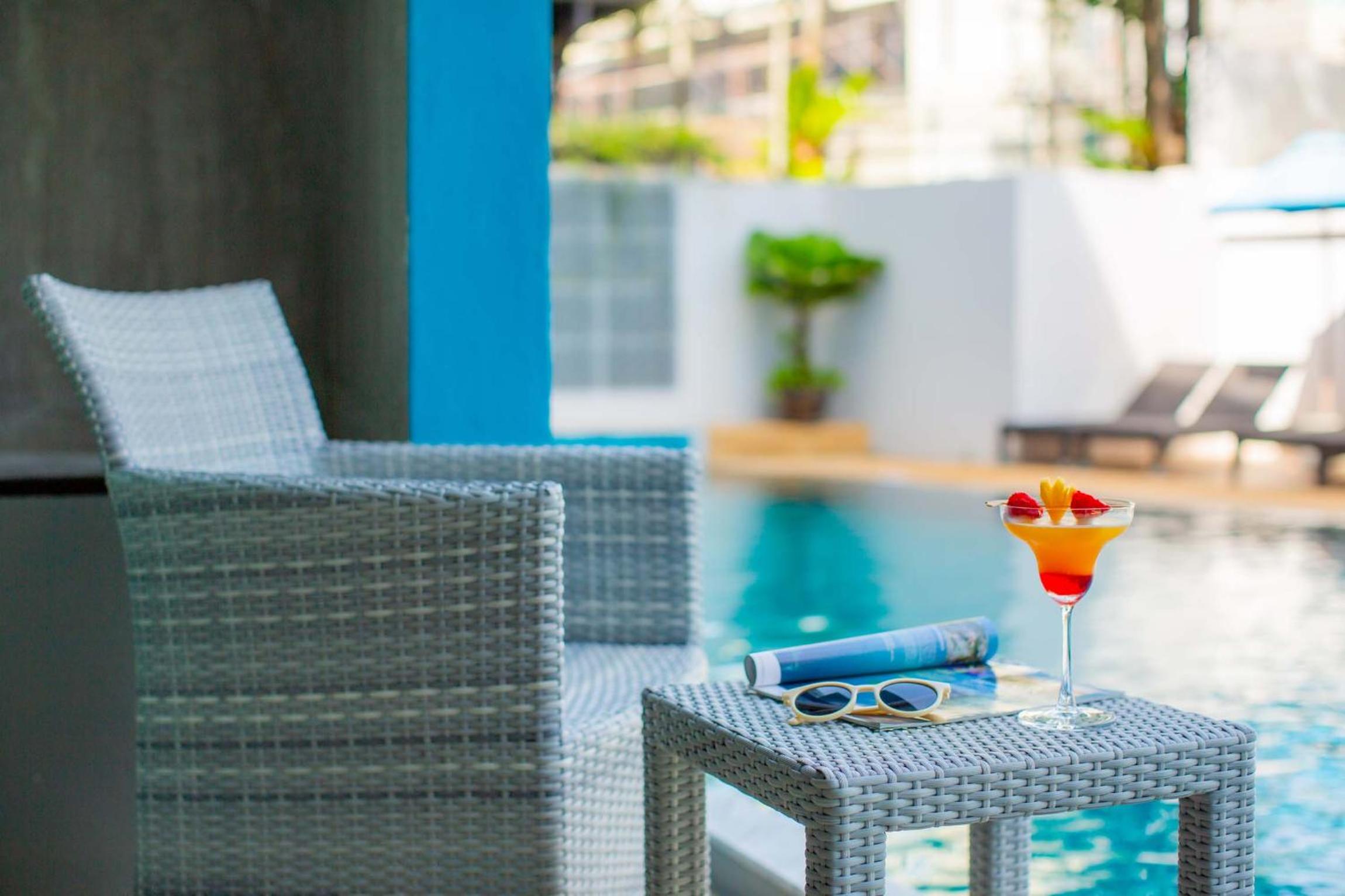 Deluxe Double Room with Pool Access - Photo 3