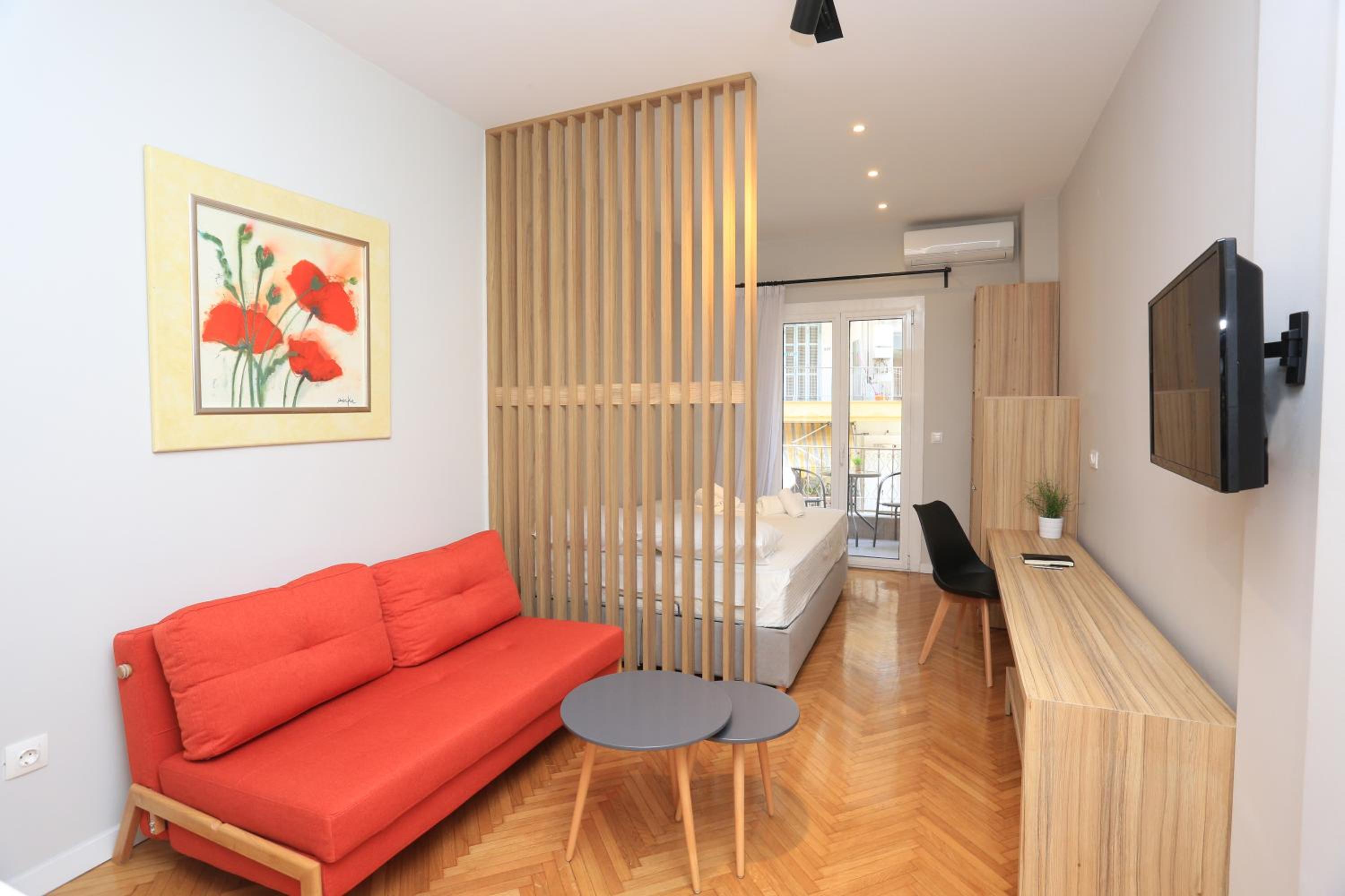 Studio Apartment