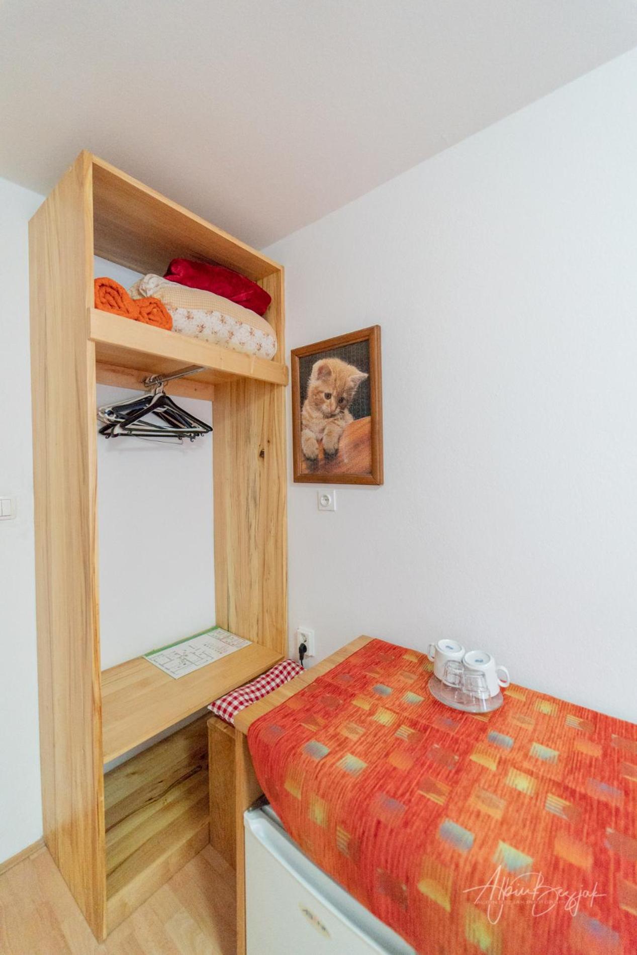 Budget Double Room - Ground Floor - Photo 5