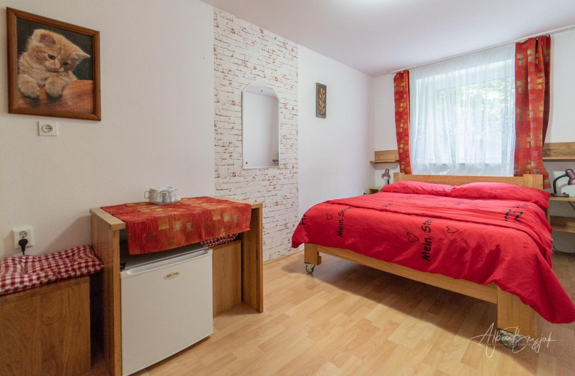 Budget Double Room - Ground Floor - Photo 14