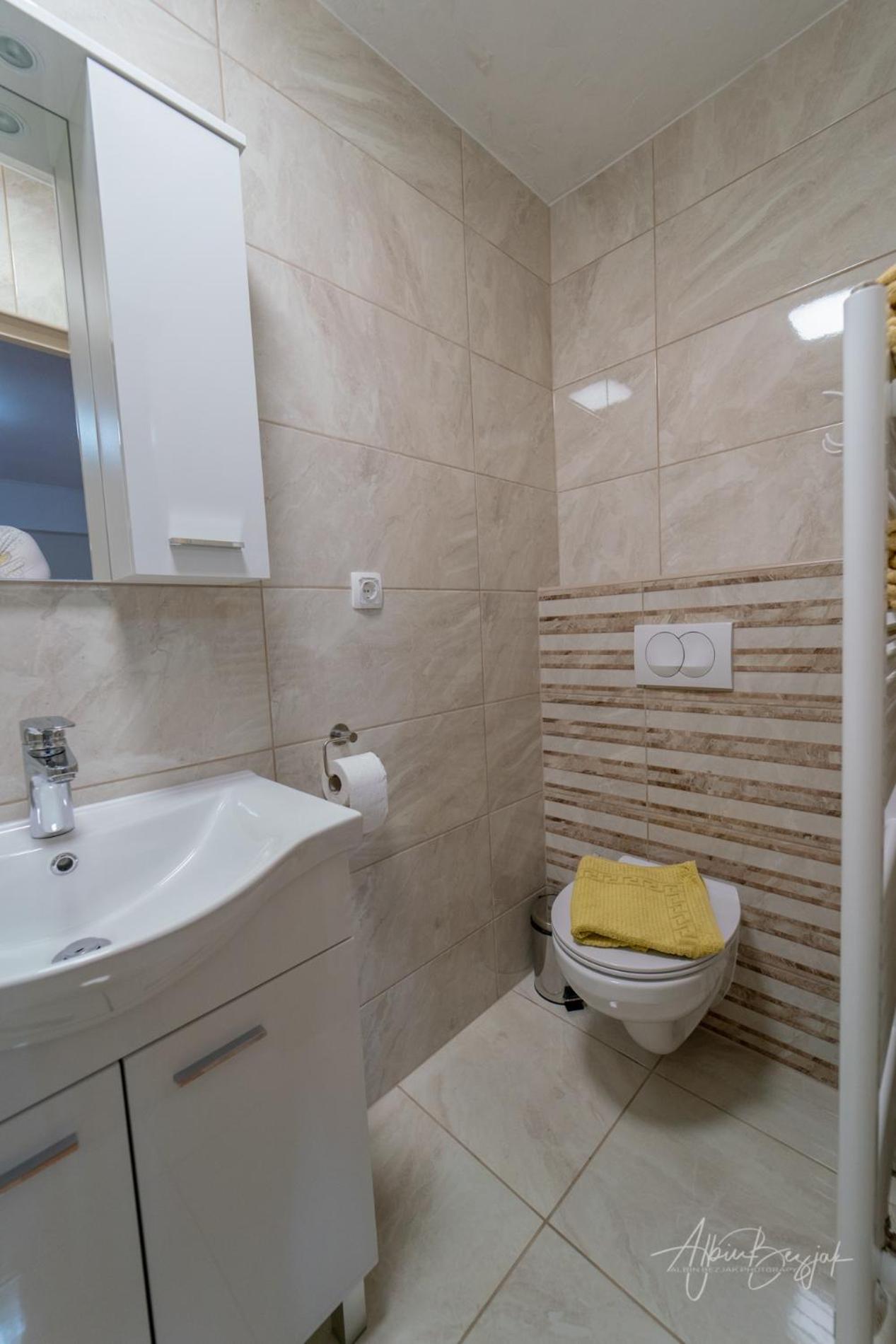 Budget Double Room - Ground Floor - Photo 18