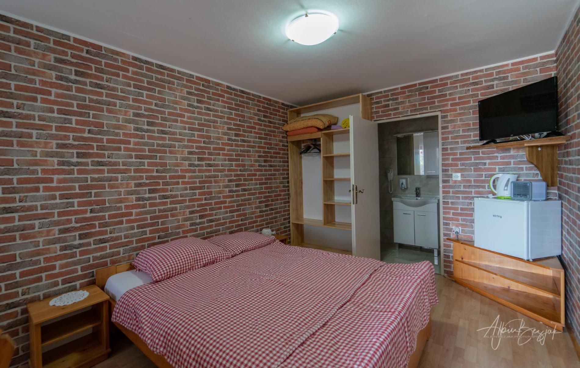Budget Double Room - Ground Floor - Photo 8