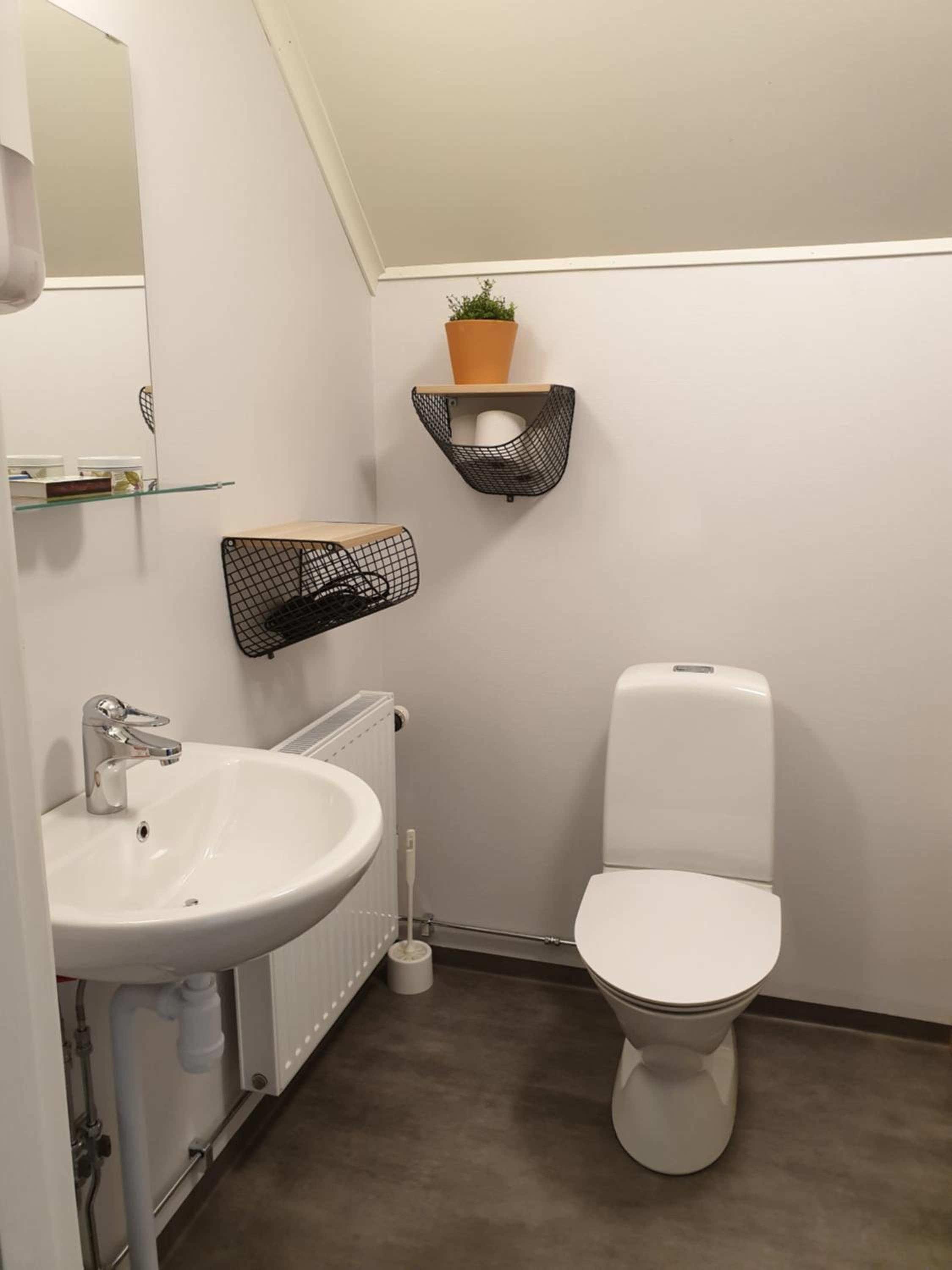 Double Room - Photo 13