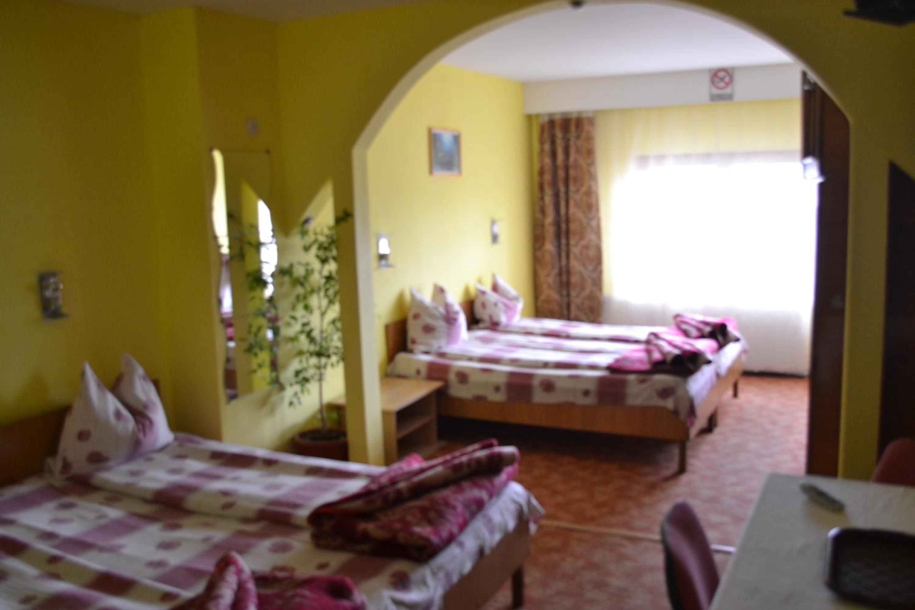 Twin Room with Bathroom photo 3