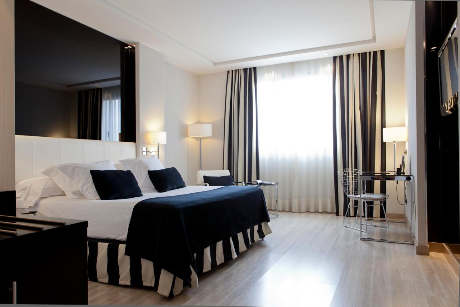 Executive Double Room - Photo 7
