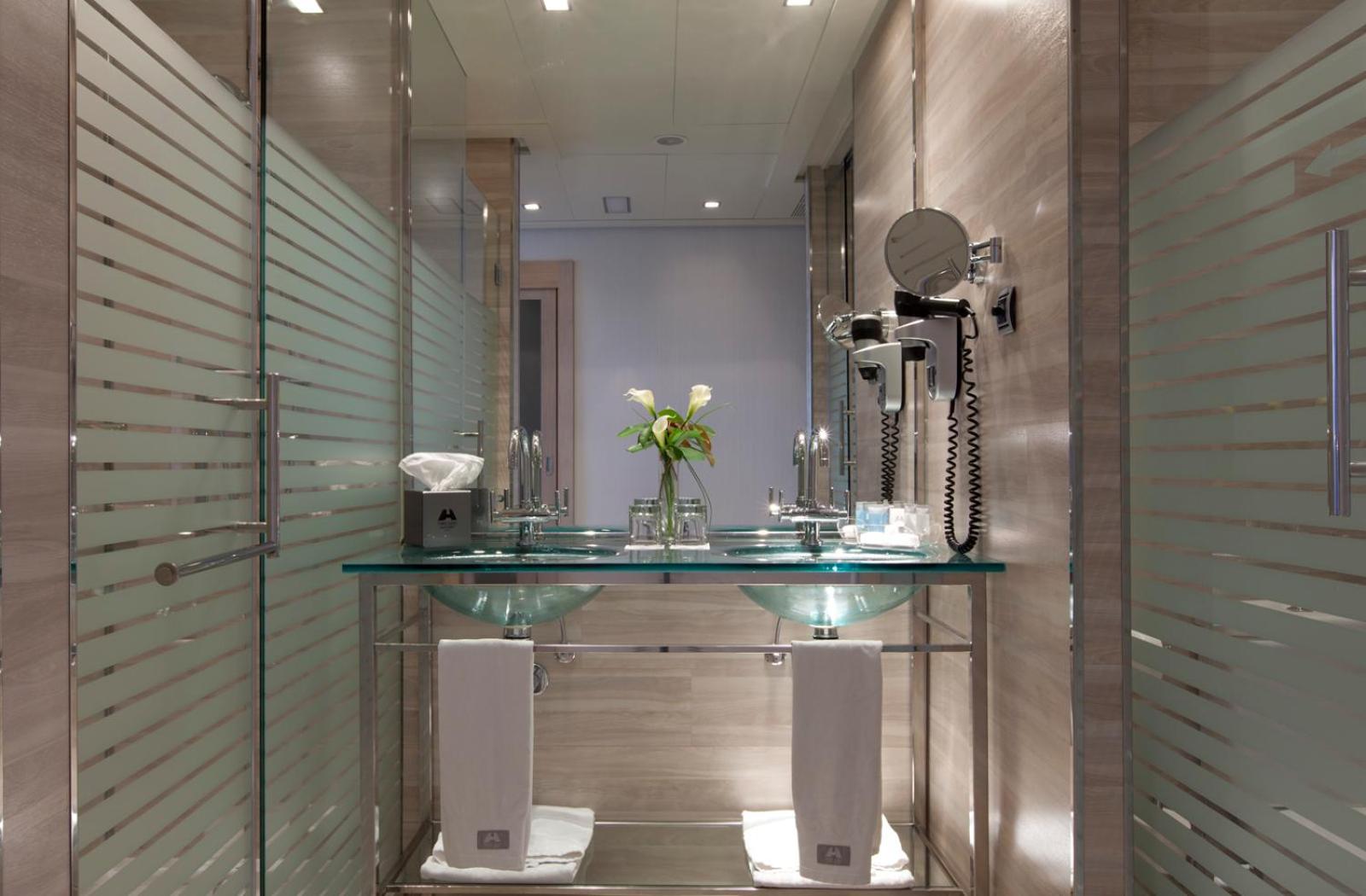 Executive Double Room - Photo 10