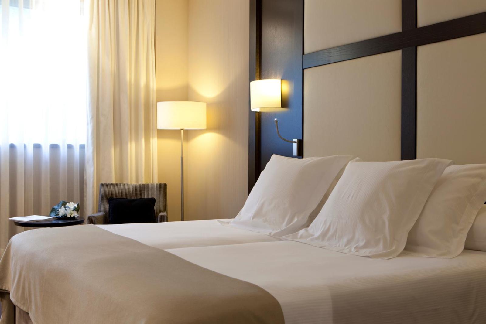 Double or Twin Room - Photo 4