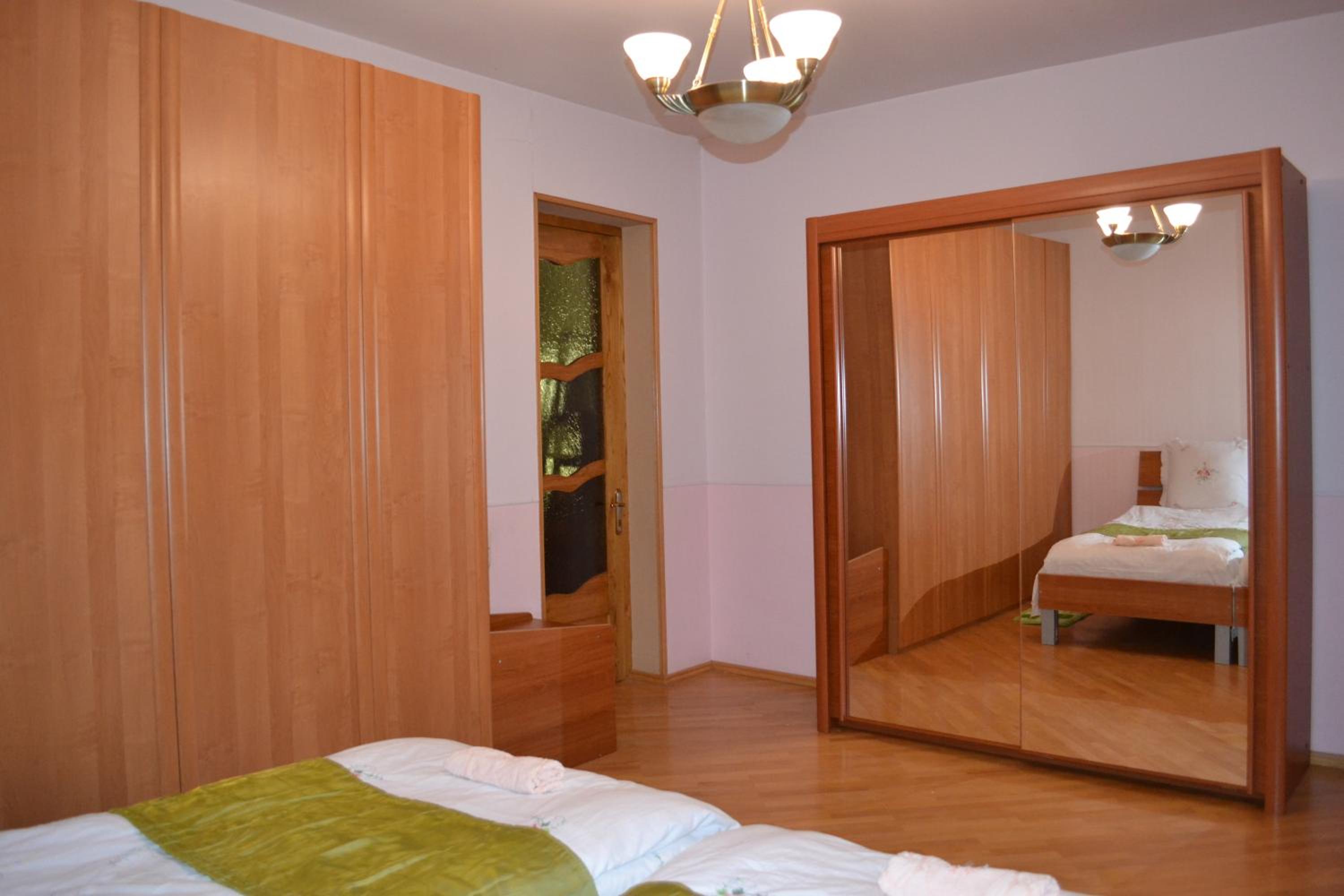 Apartment with Mountain View photo 2