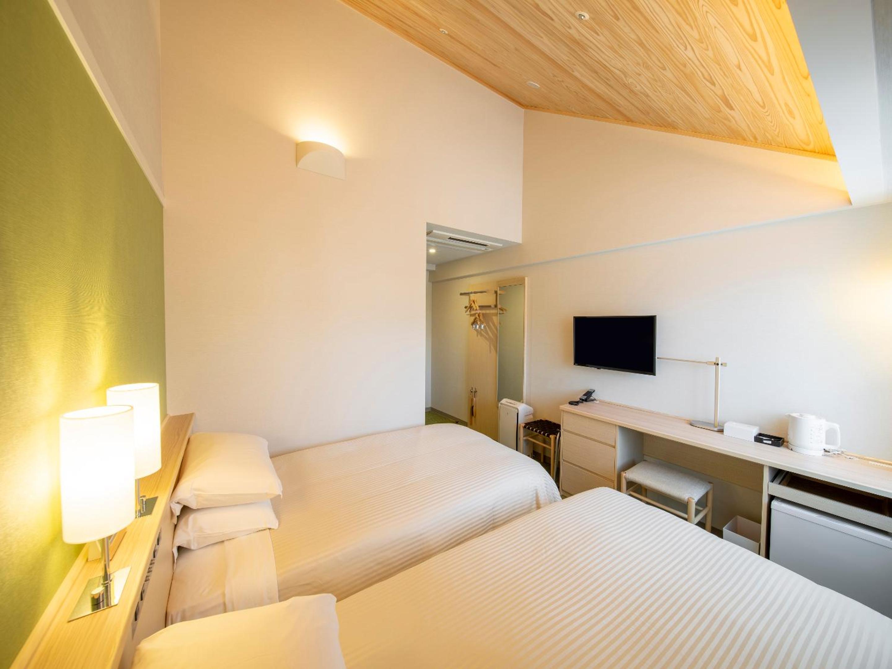 Standard Twin Room B photo 3