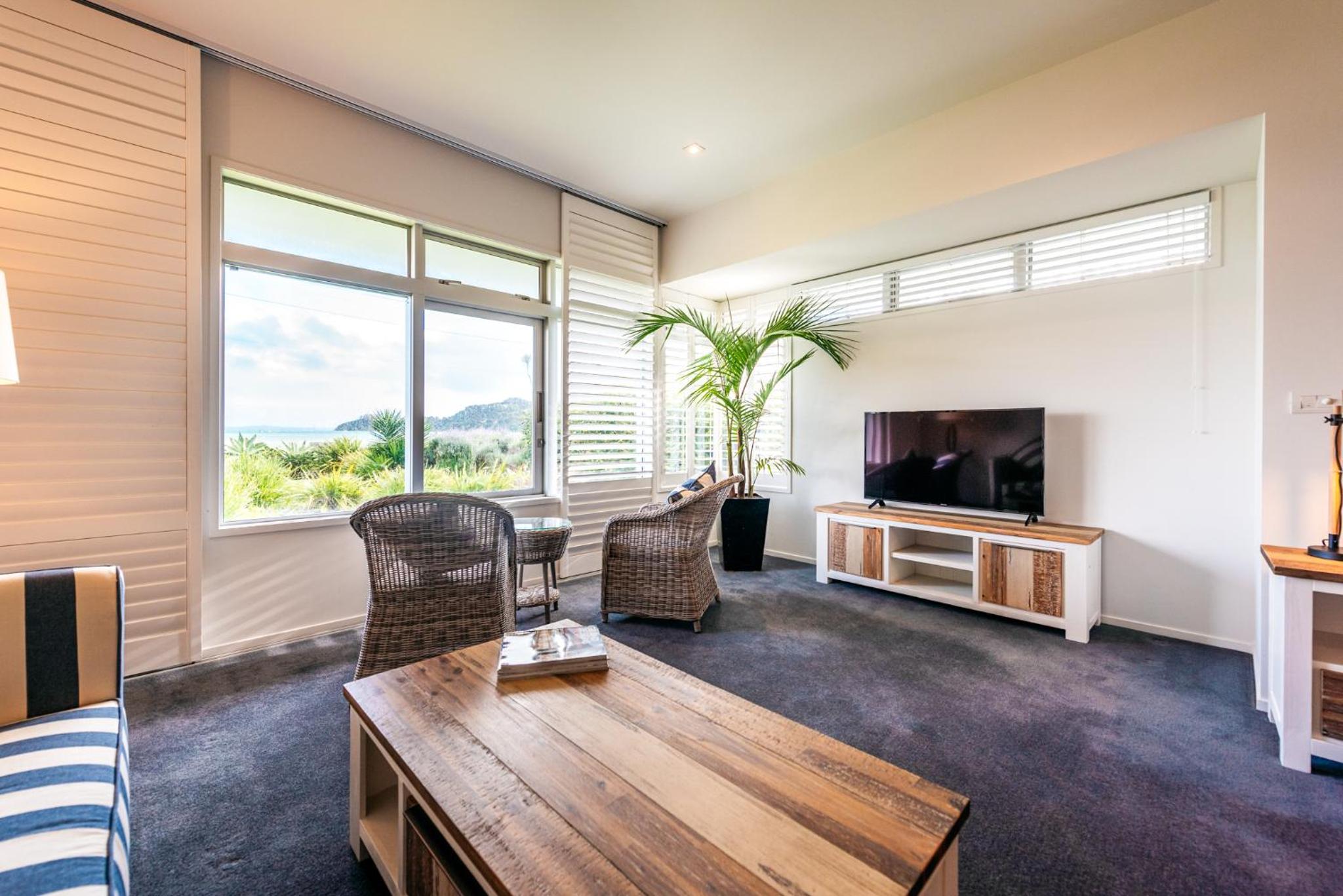 King Suite with Sea View photo 3