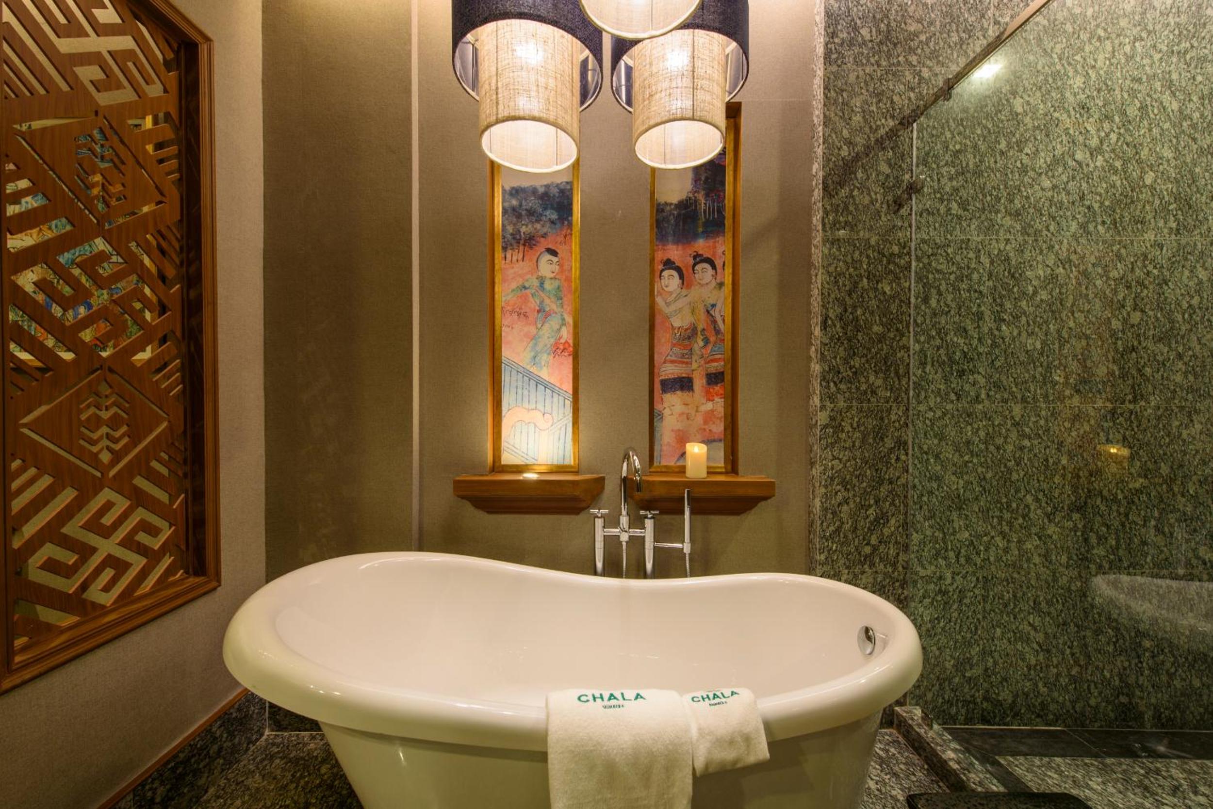 Royal Suite photo 2
