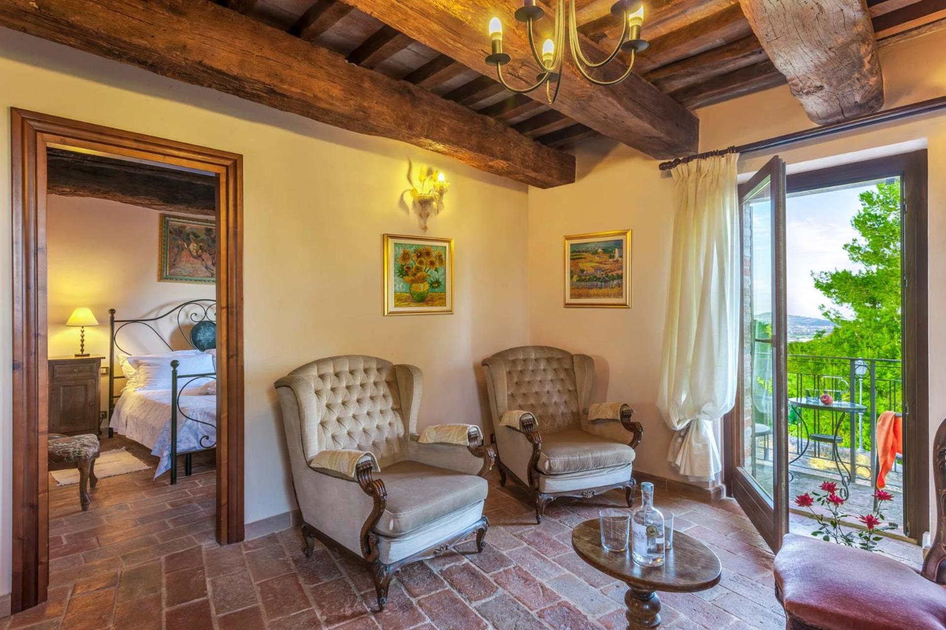 Two-Bedroom Apartment With Balcony photo 1