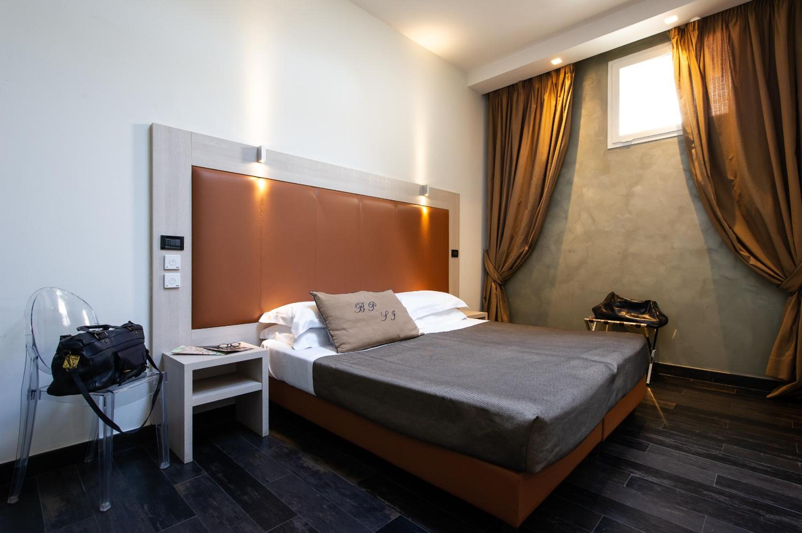 Double or Twin Room photo 1