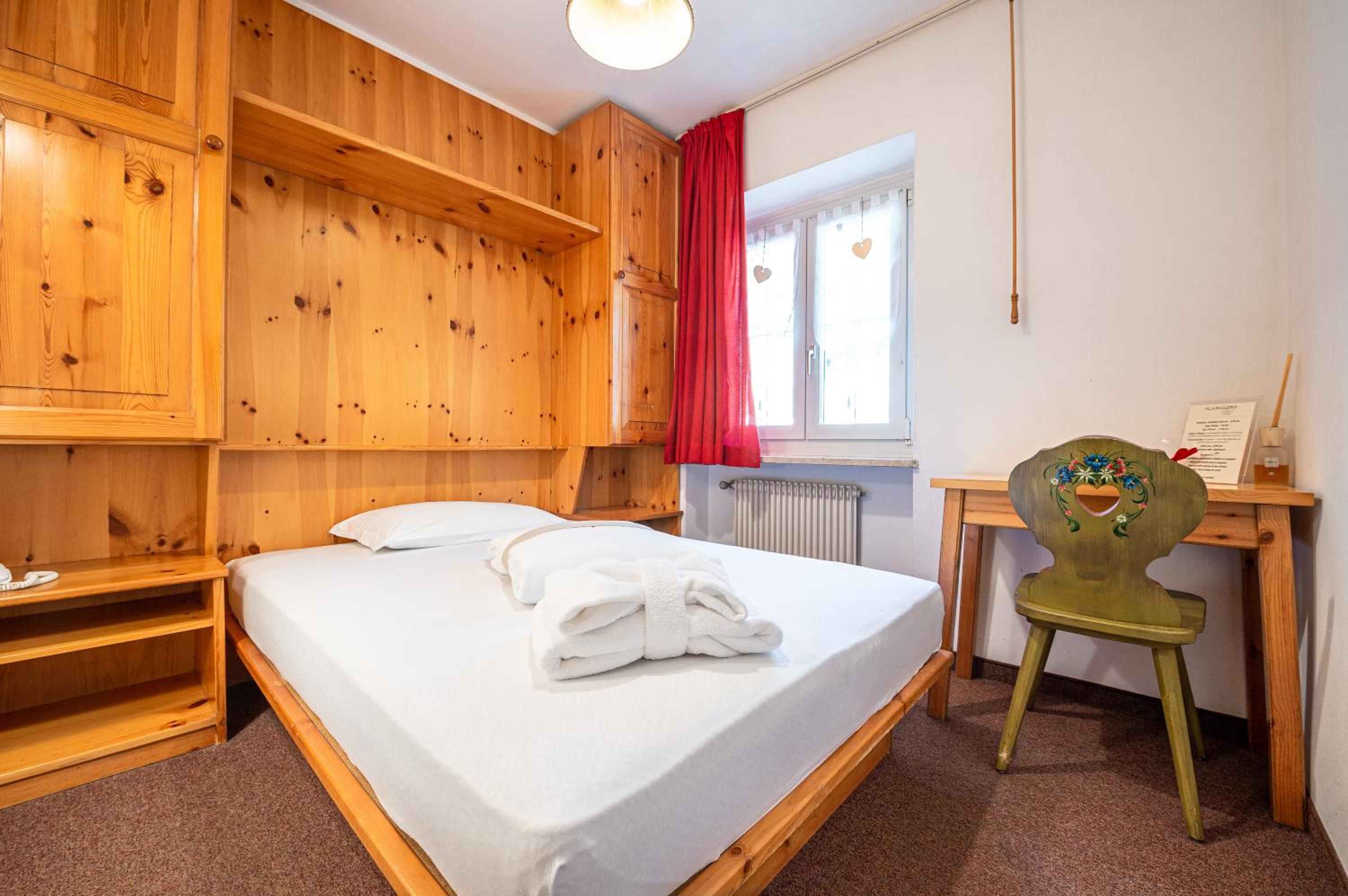 Small Single Room photo 1