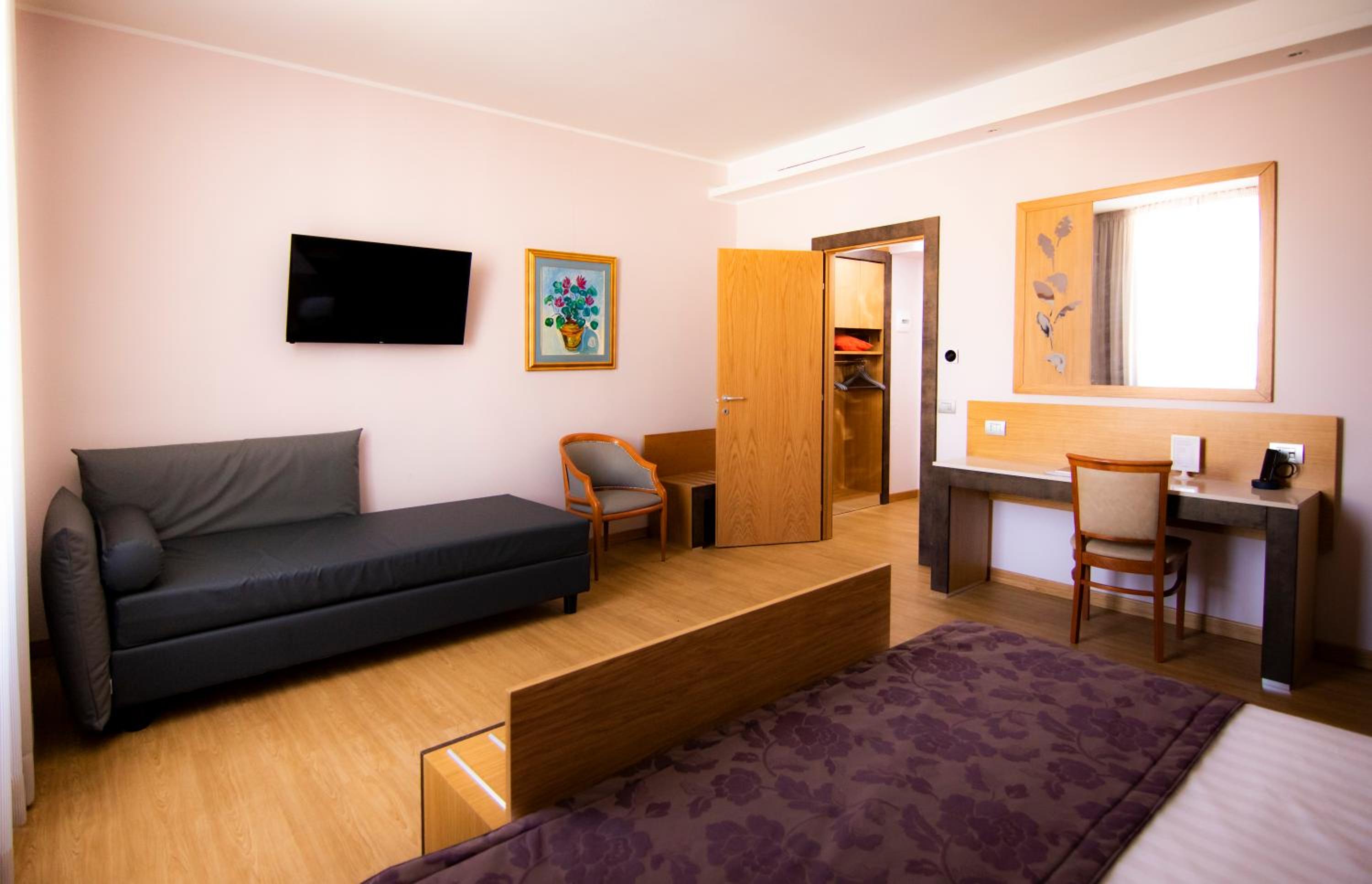 Quadruple Room with View