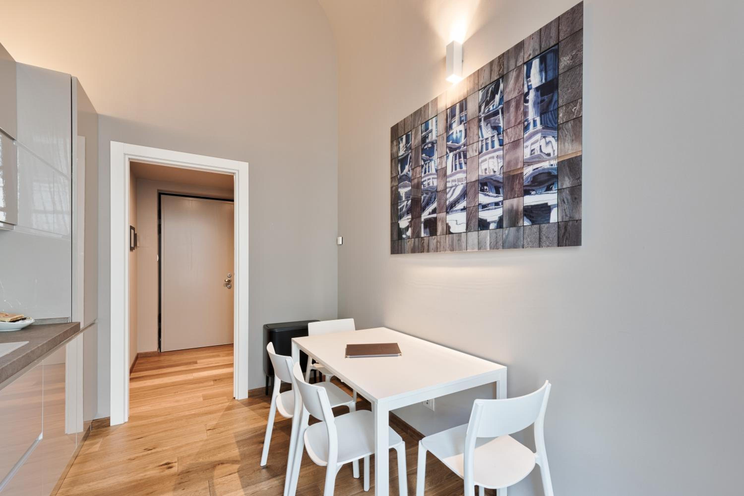 One-Bedroom Apartment - Photo 12