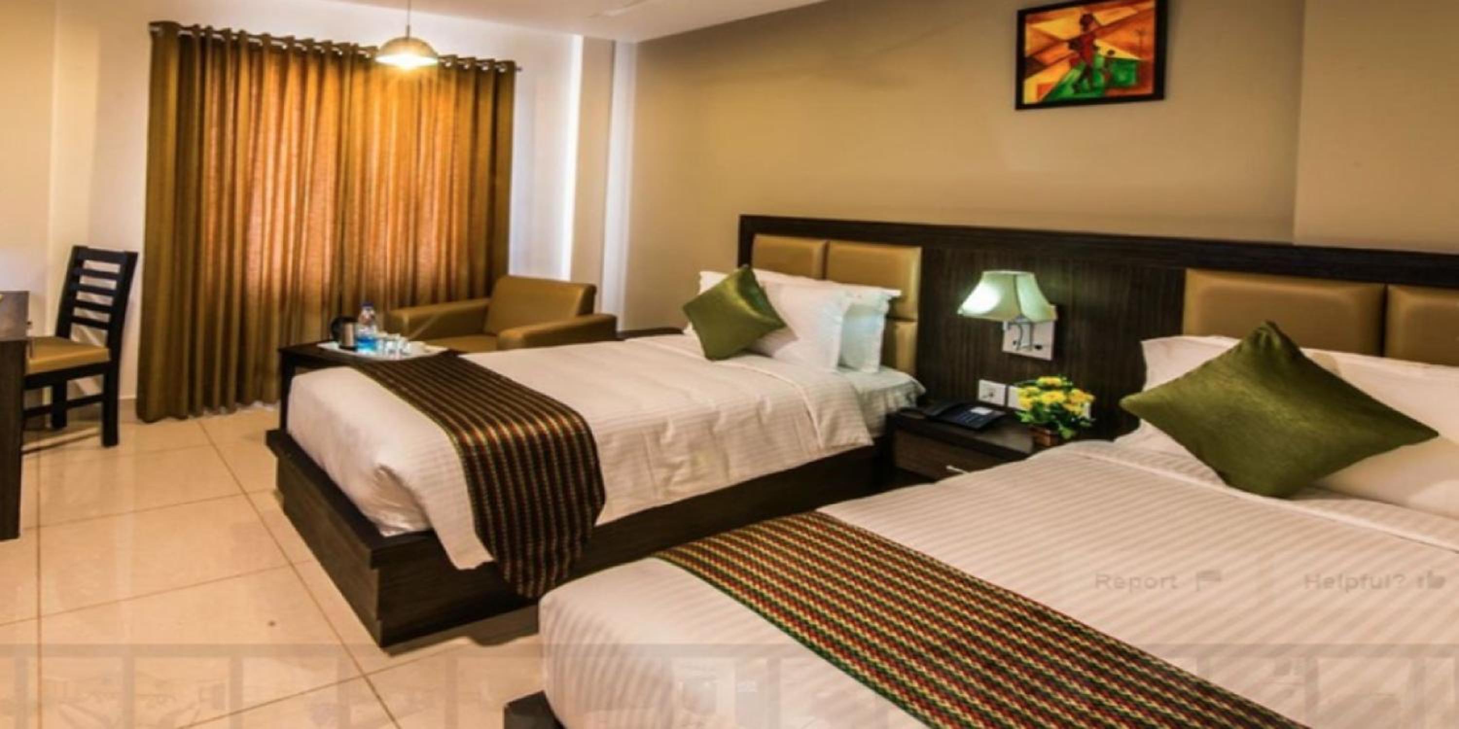Twin Room - Photo 3