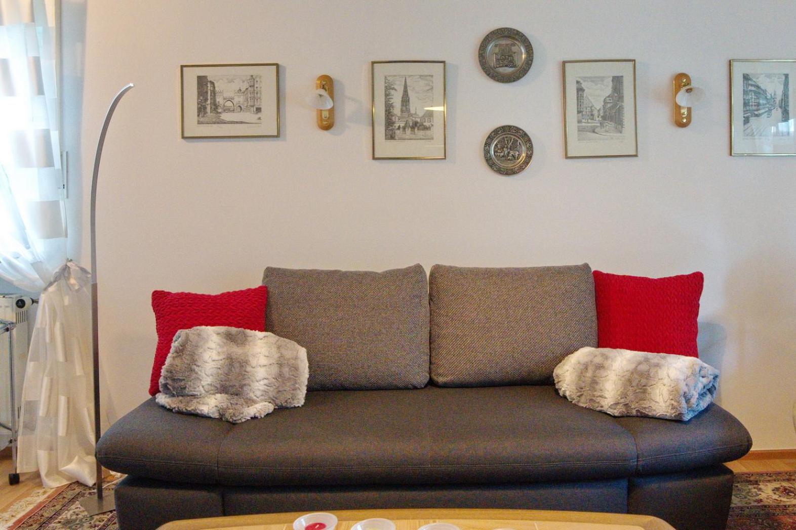 One-Bedroom Apartment photo 1