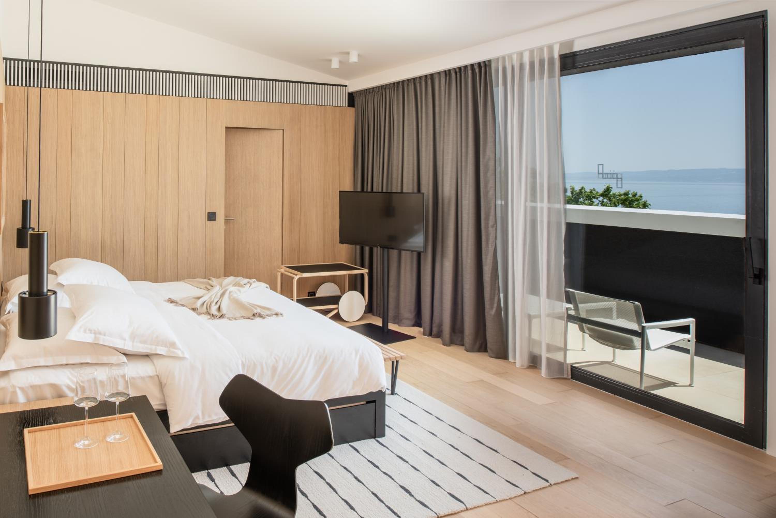 Junior Suite with Terrace and Sea View