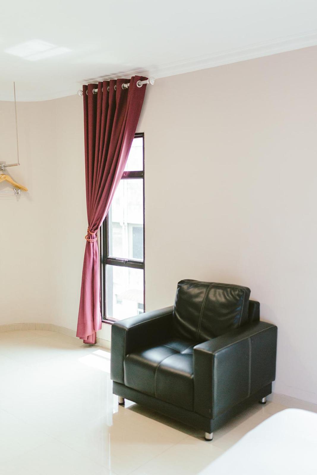 Deluxe King Room photo 1
