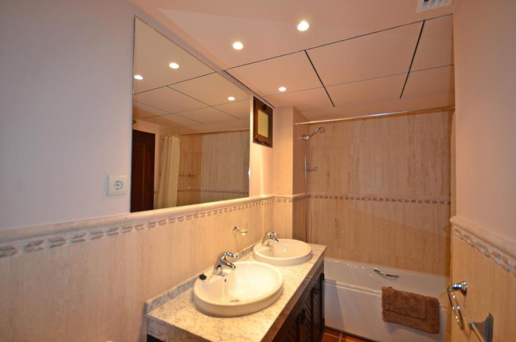 Apartment - Ground Floor with Shared Swimming Pool  photo 3