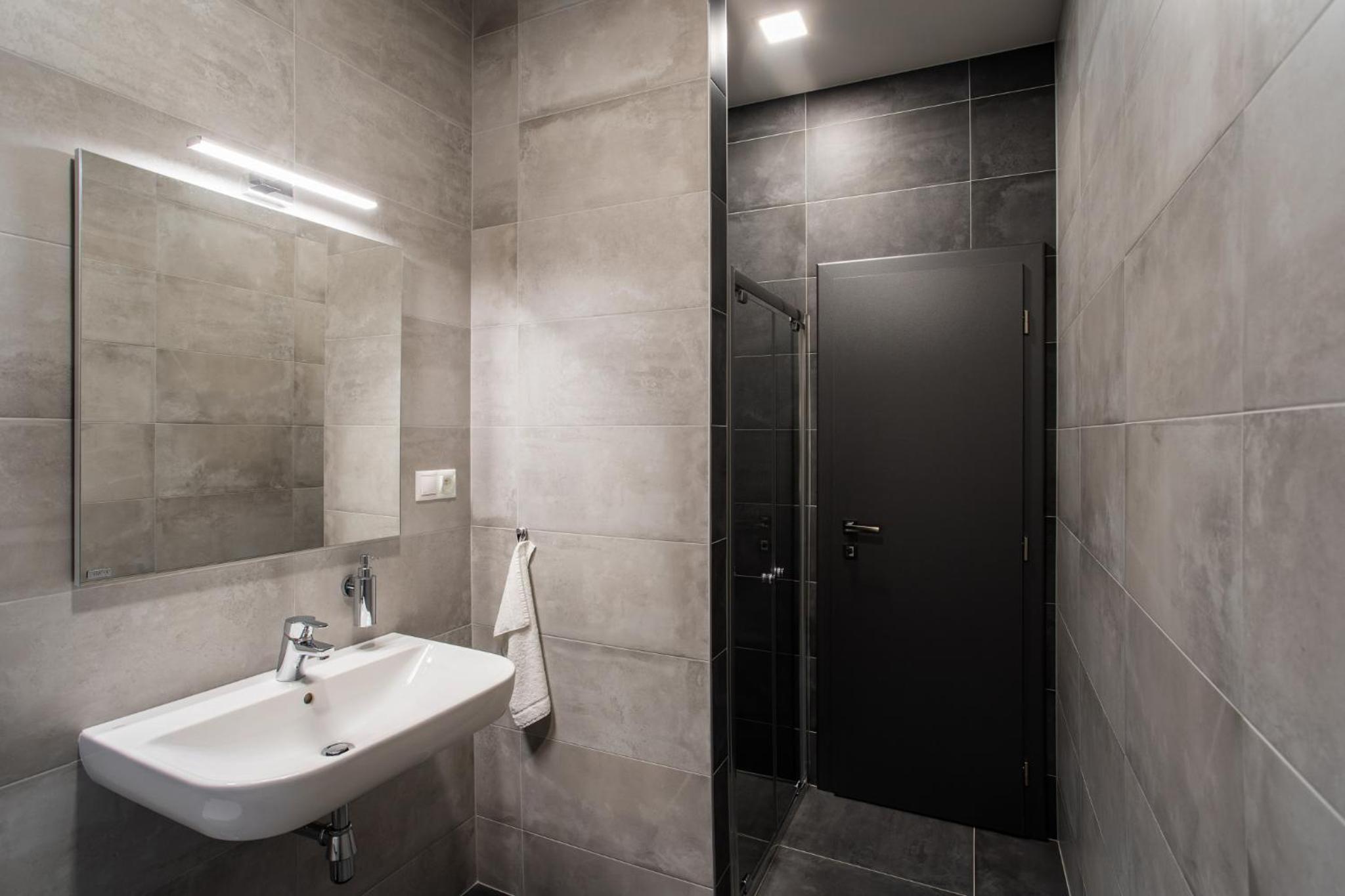 Double or Twin Room - Photo 6