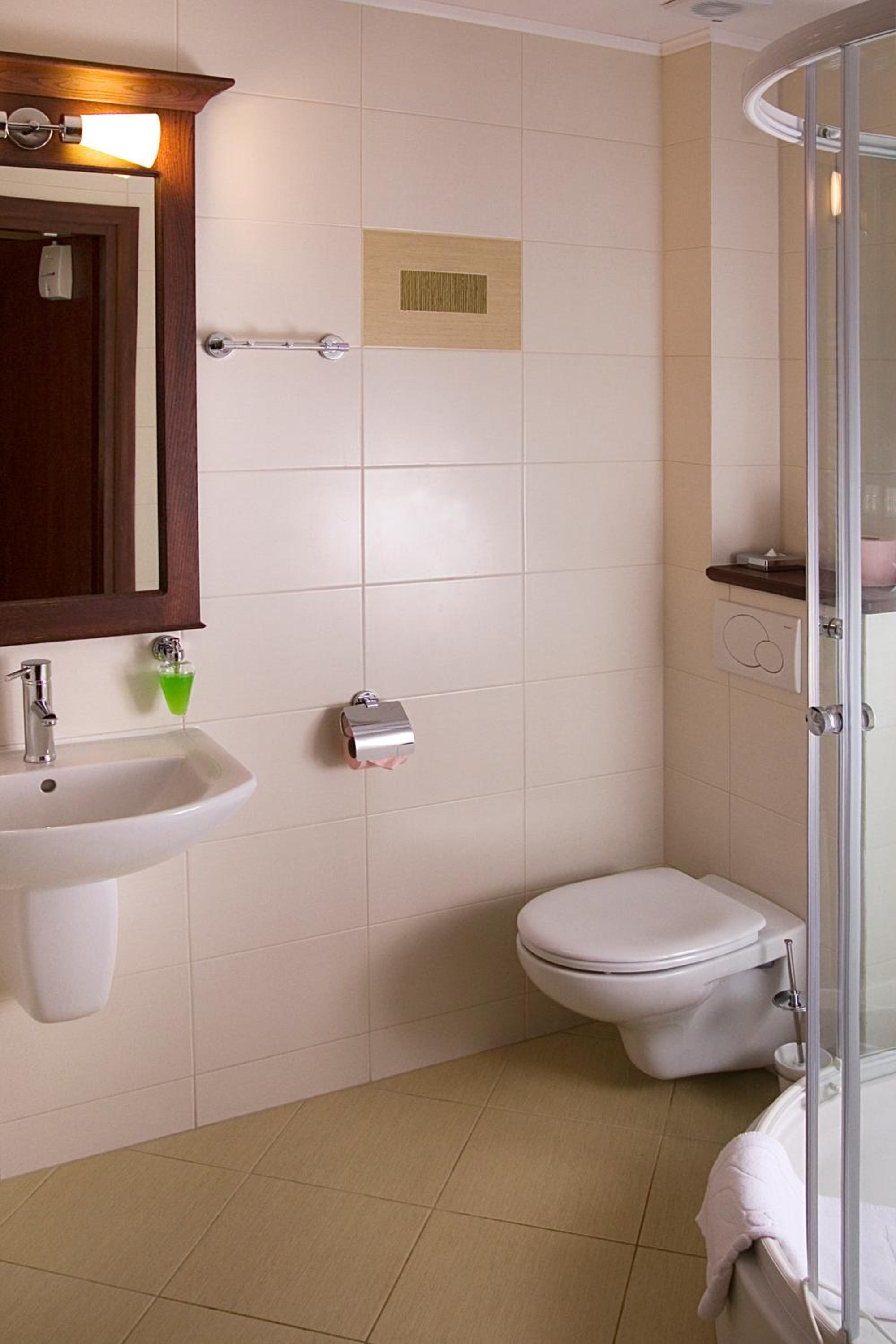 Double Room - Photo 7