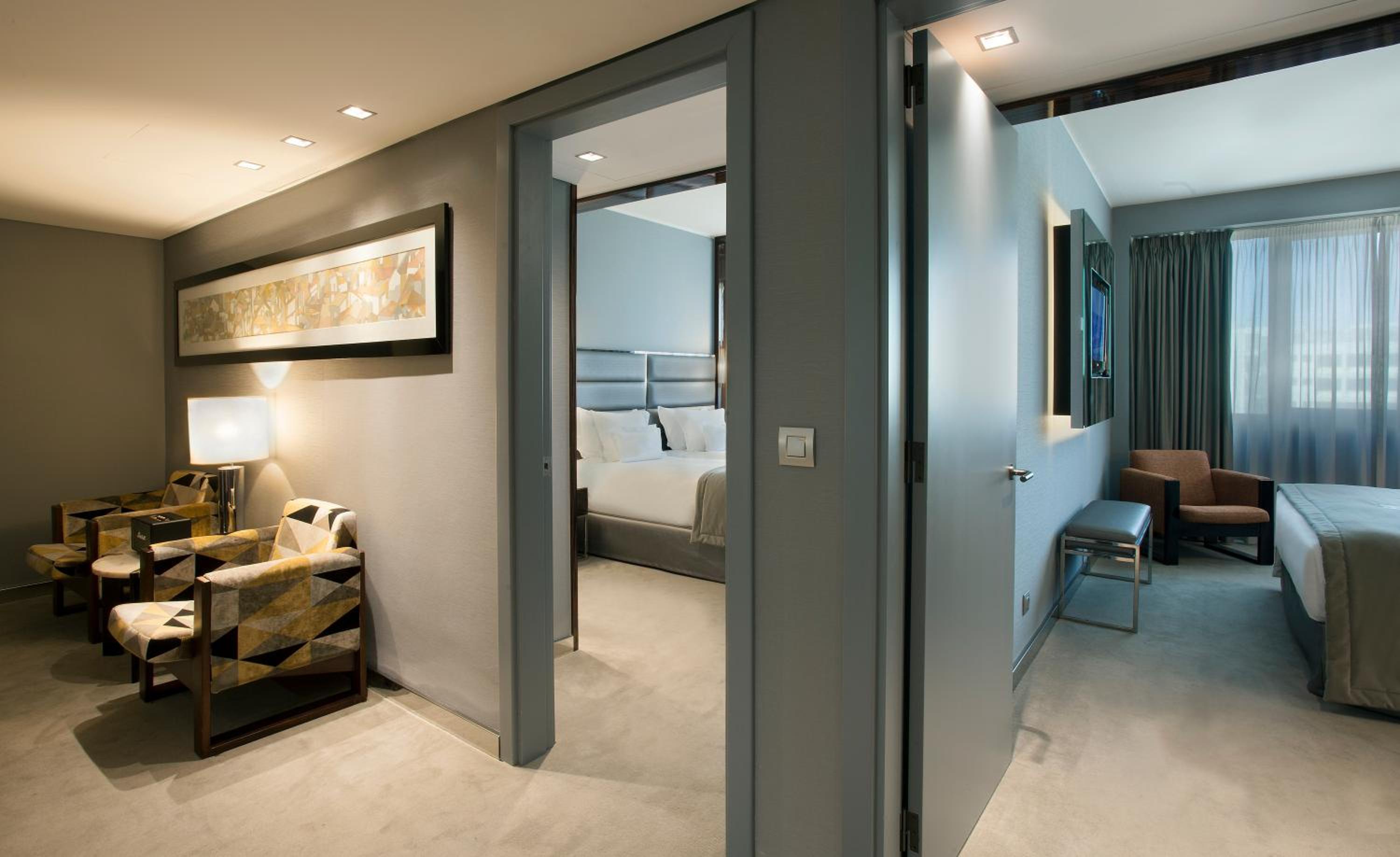 Family Suite (2 Adults + 2 Children) - Photo 6