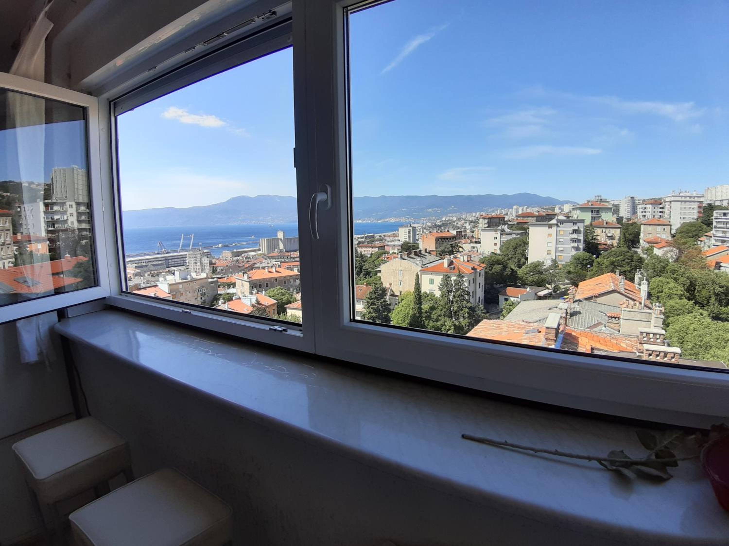 Apartment with Sea View - Photo 21