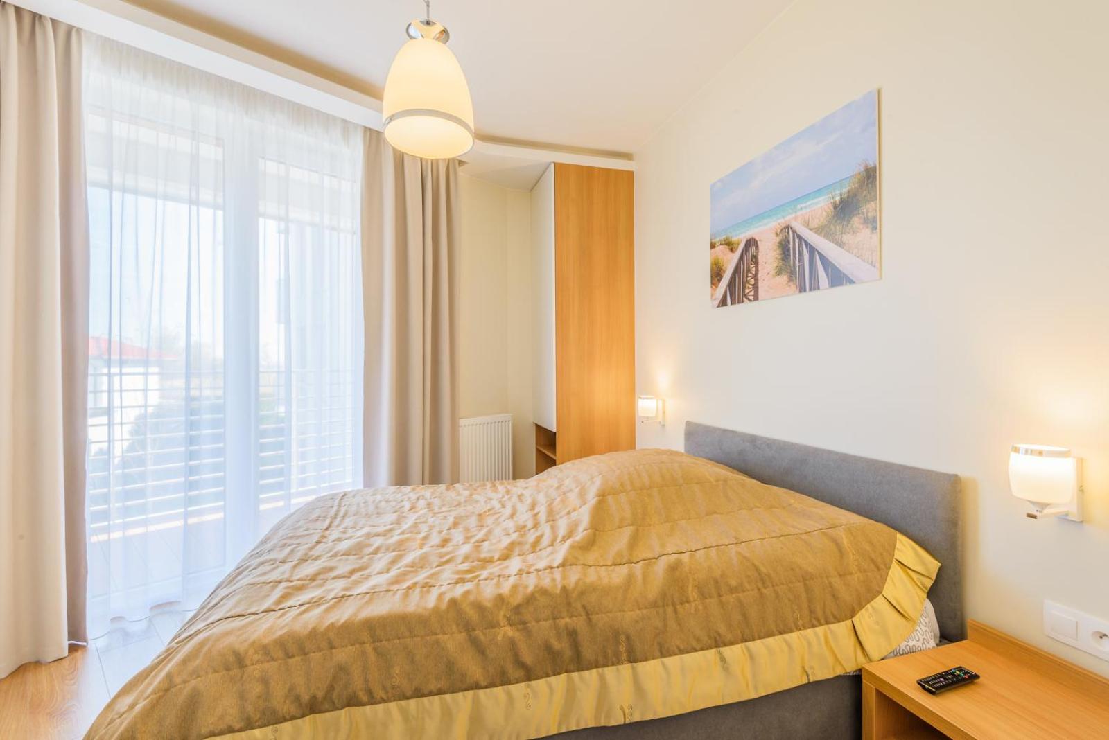 One-Bedroom Apartment (5 Adults) photo 2