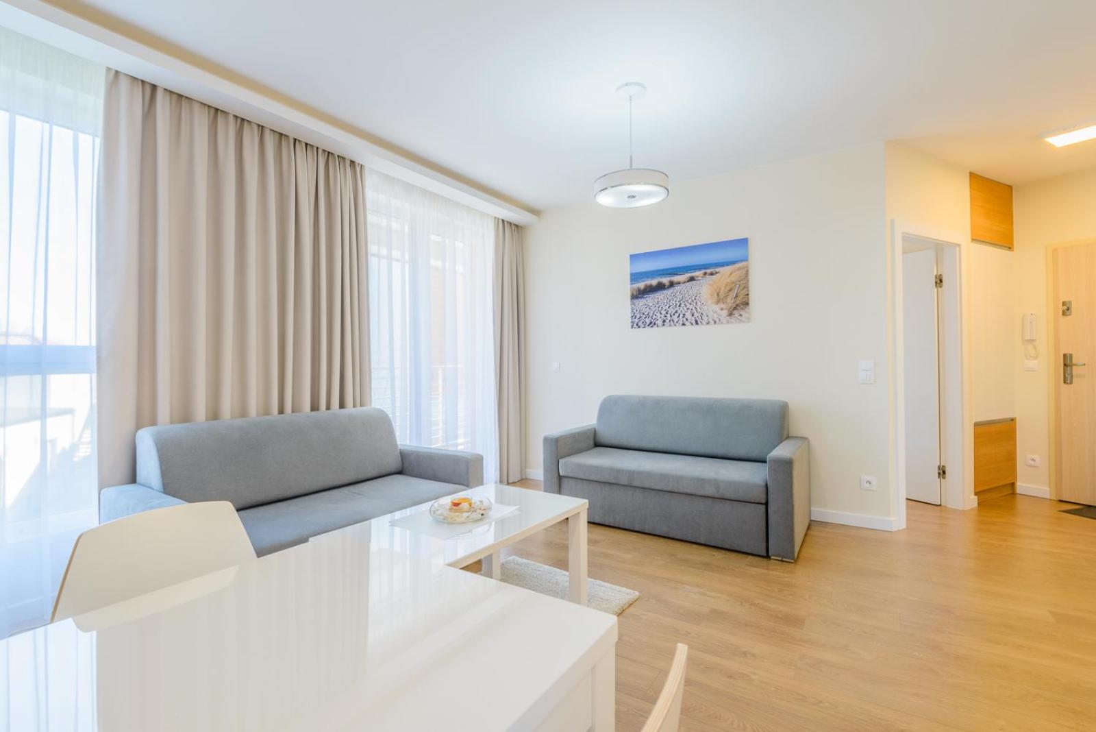 One-Bedroom Apartment (5 Adults) photo 1