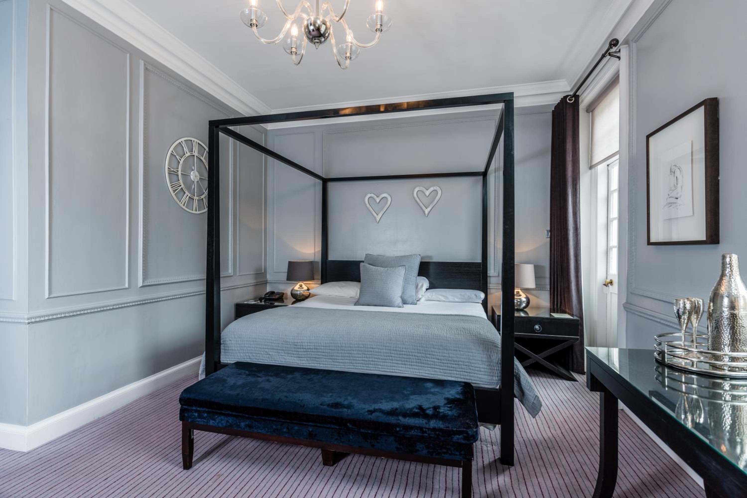 Deluxe Double Room - Photo 12