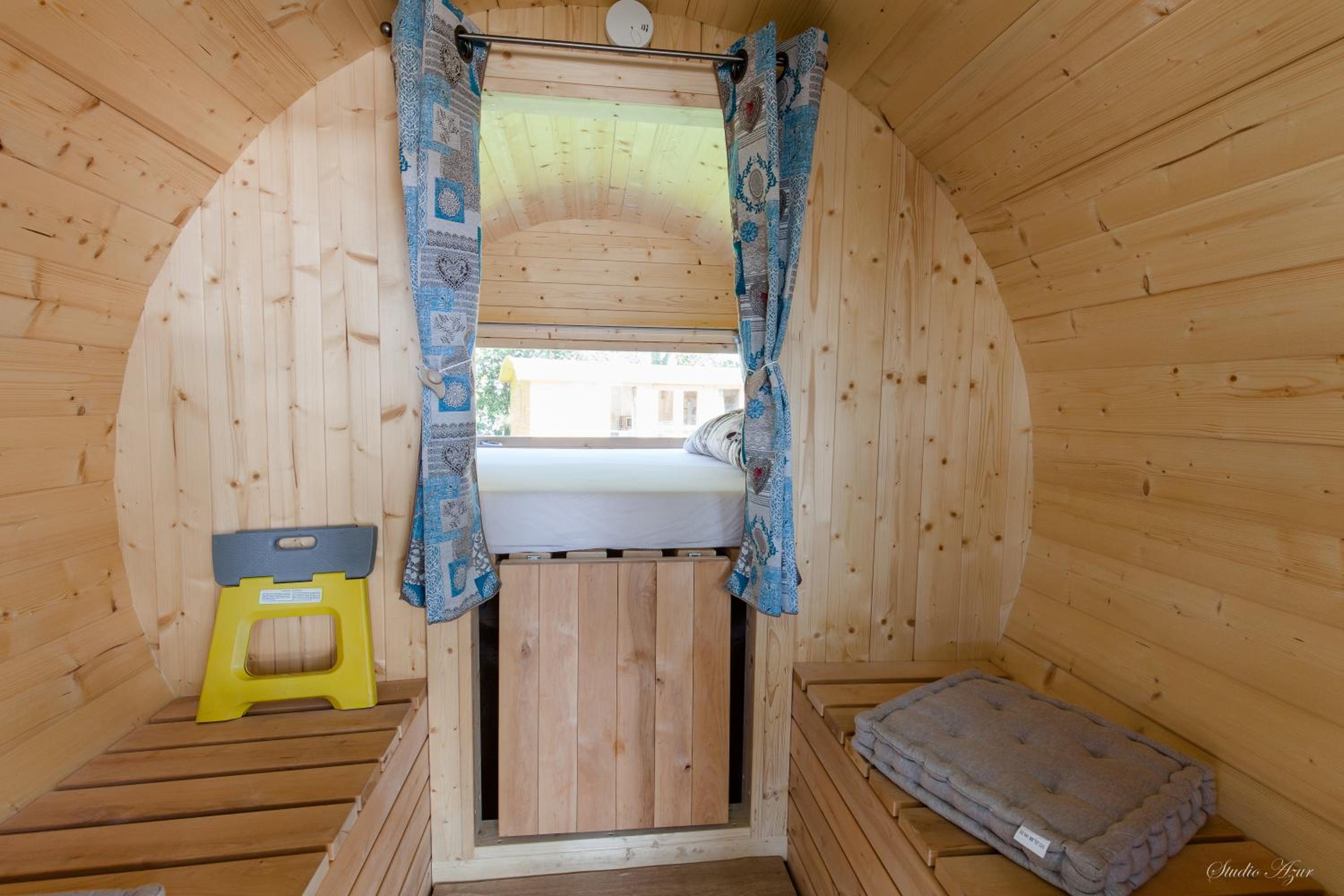 Small Double Room - Photo 1