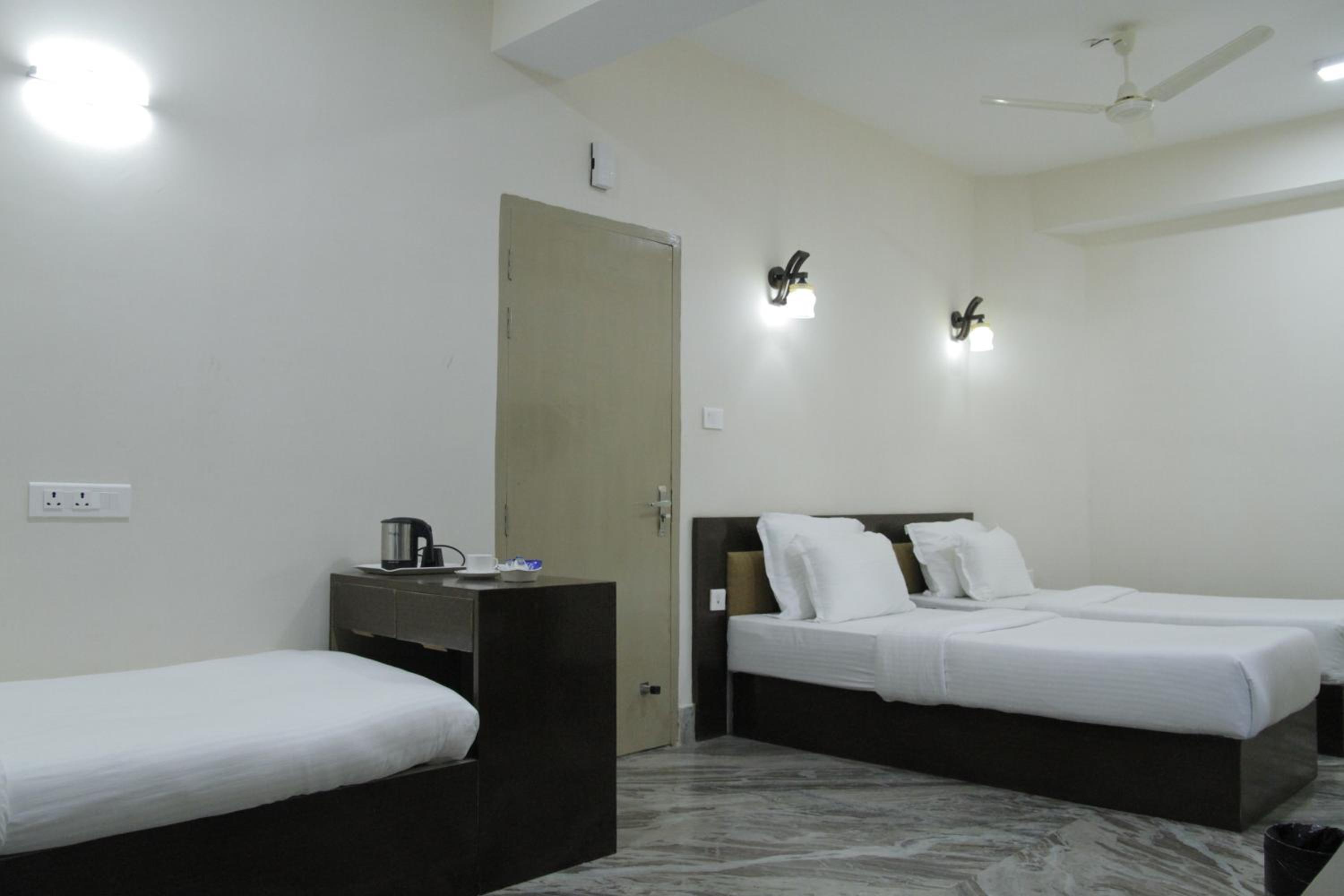 Deluxe Triple Room photo 1